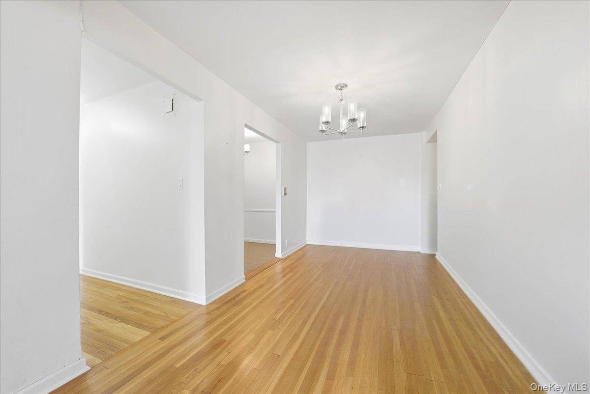 2080 Barnes Avenue Barnes AVE #3B, Bronx, NY 10462