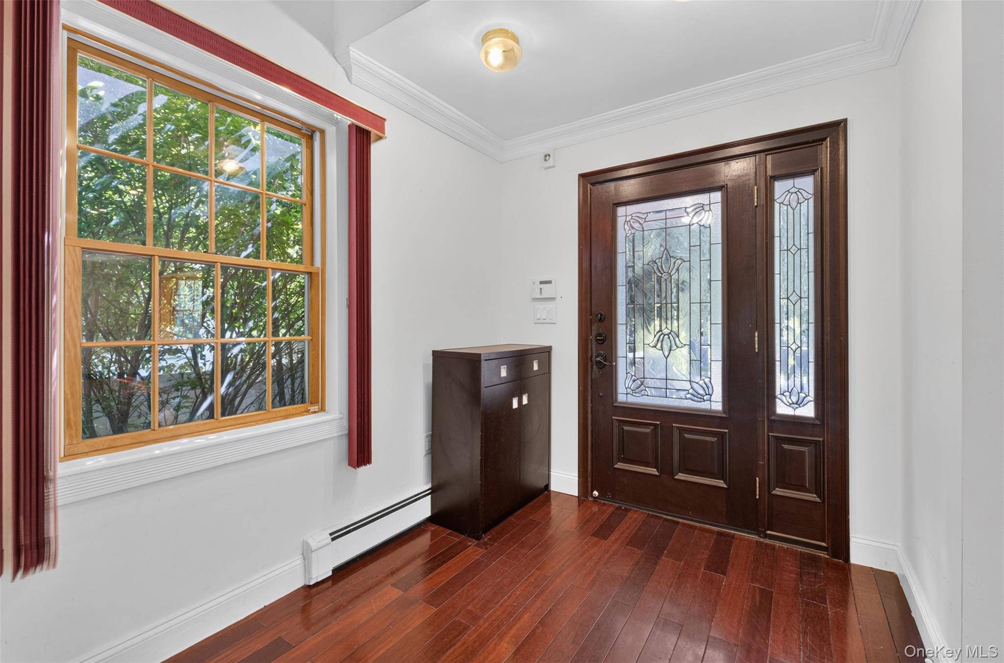 45 Yennicock AVE, Port Washington, NY 11050