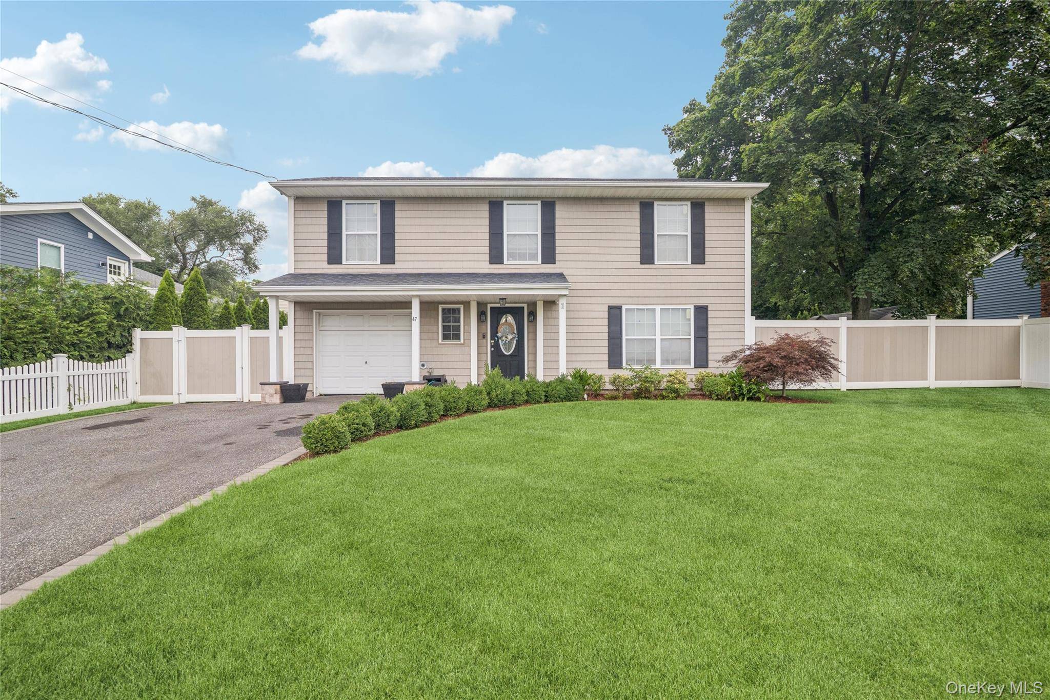 47 Parsnip Pond RD, Lake Grove, NY 11755