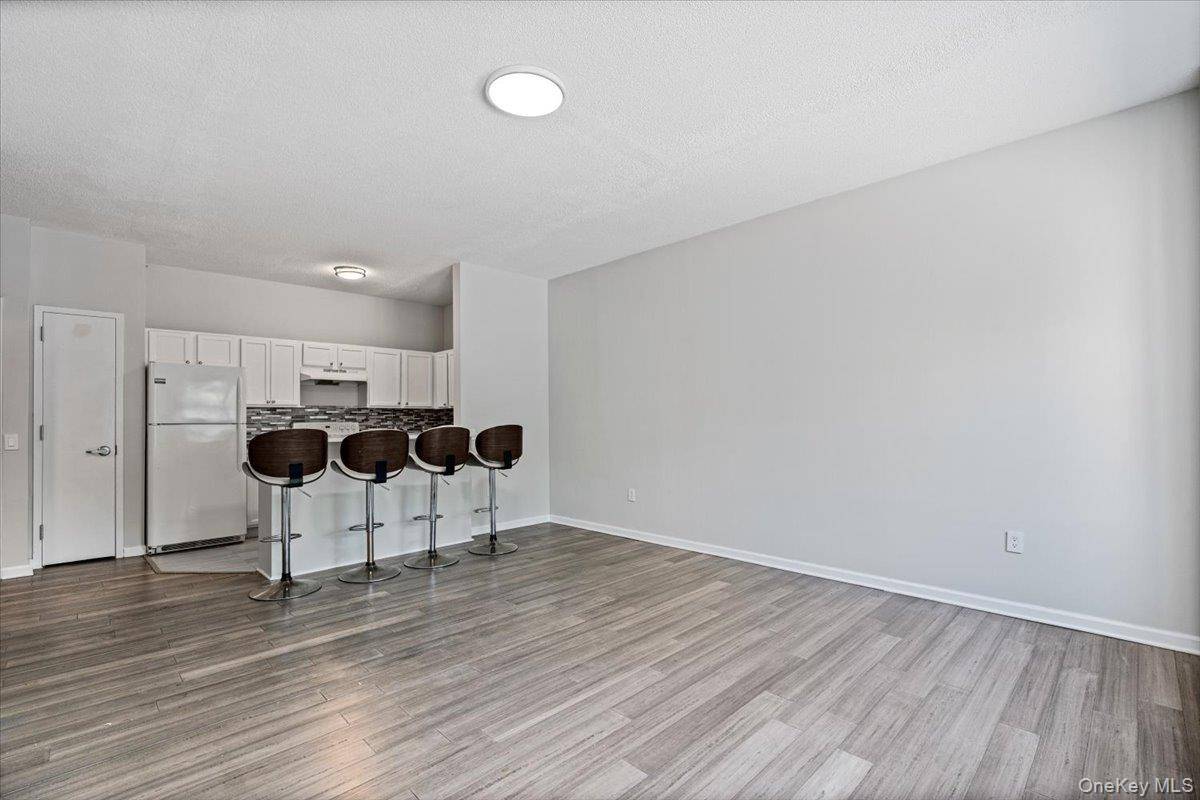 221 Beach 80th ST #1G, Far Rockaway, NY 11693