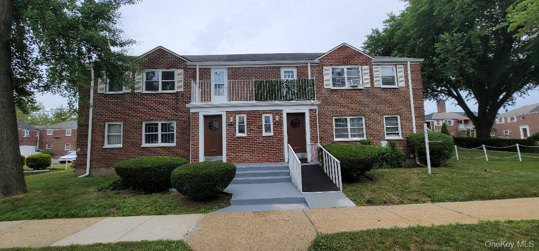 13178 Laurelton Pkwy #Upper, Rosedale, NY 11422