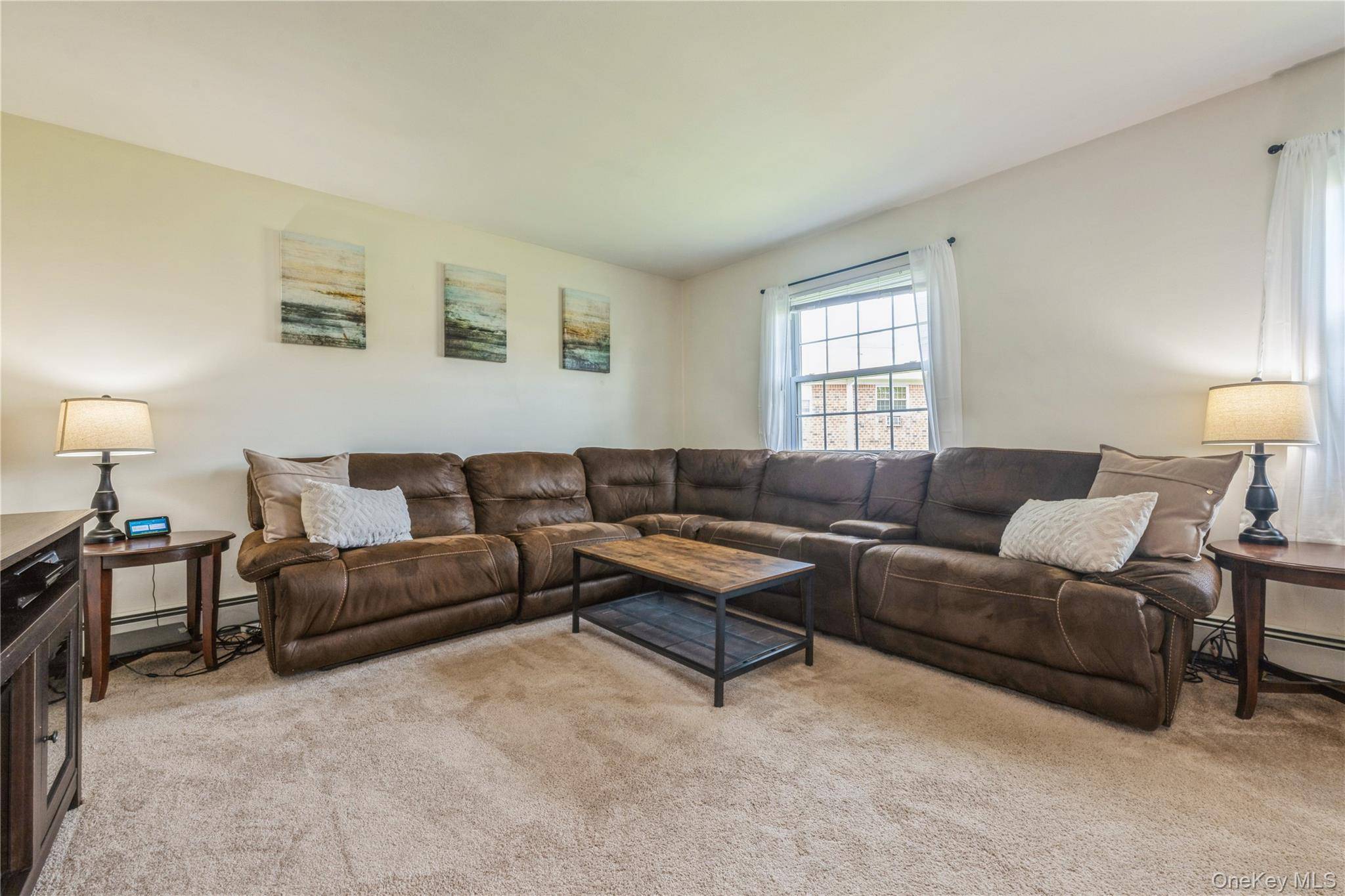 460 Old Town RD #8J, Port Jefferson Station, NY 11776