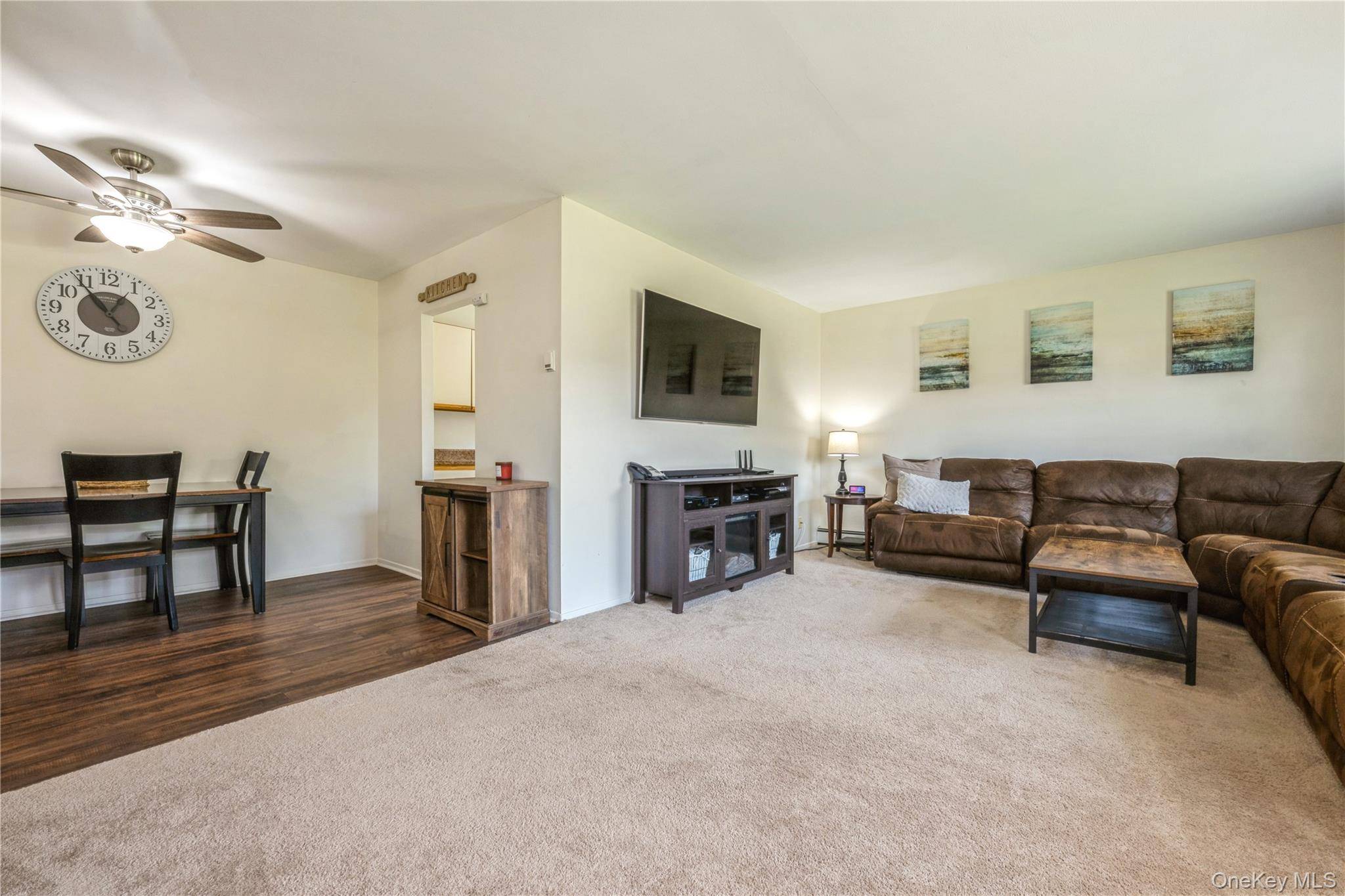 460 Old Town RD #8J, Port Jefferson Station, NY 11776