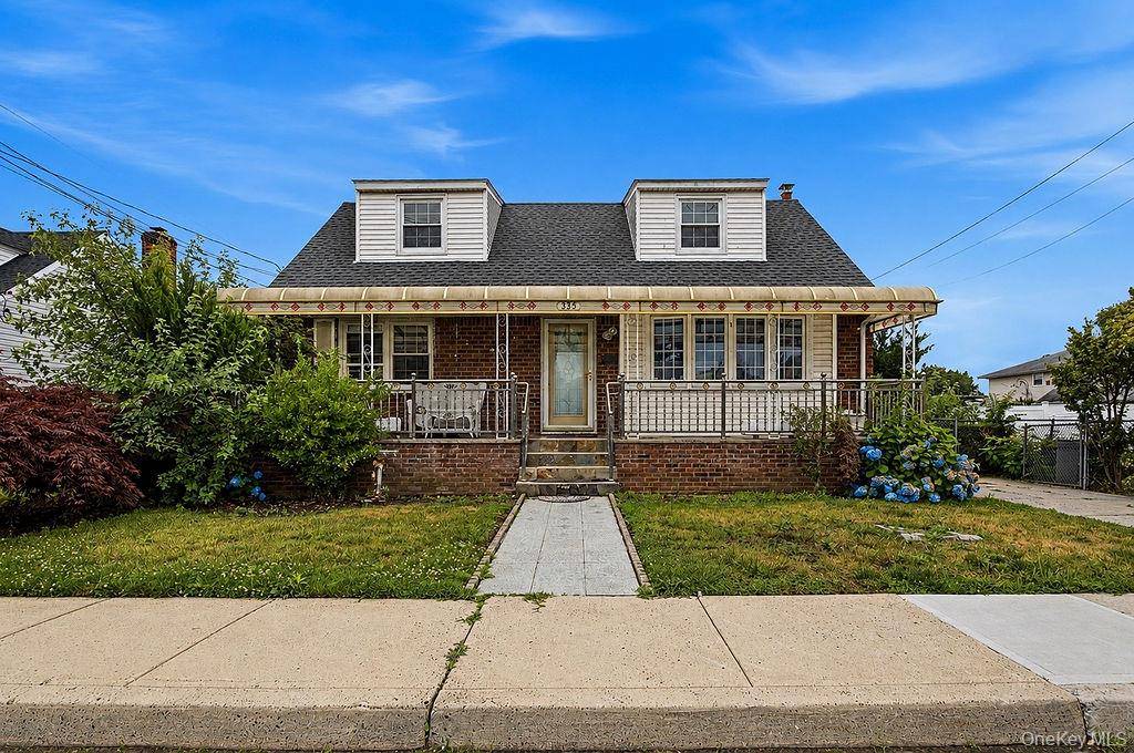 335 Roquette AVE, Floral Park, NY 11001