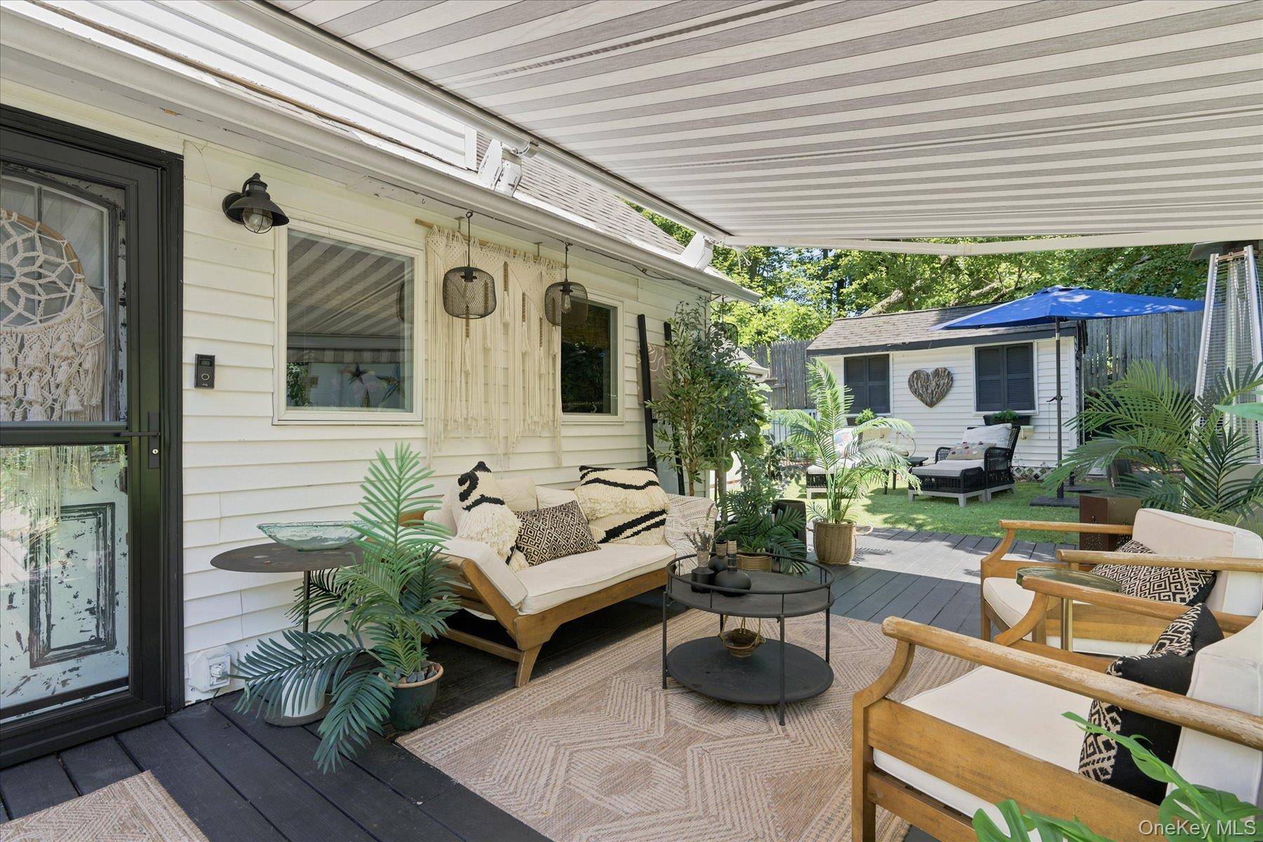 88 Cherry RD, Rocky Point, NY 11778