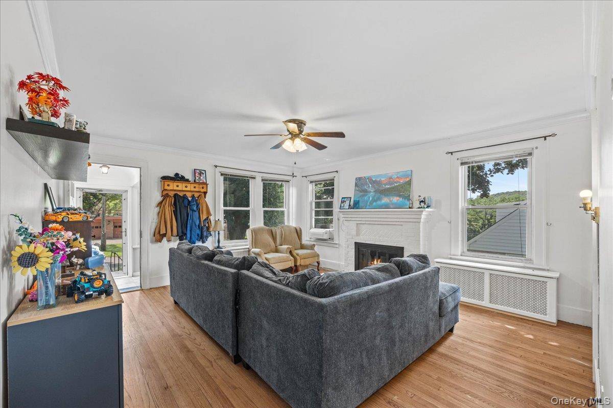 179 Serrano AVE, Hawthorne, NY 10532