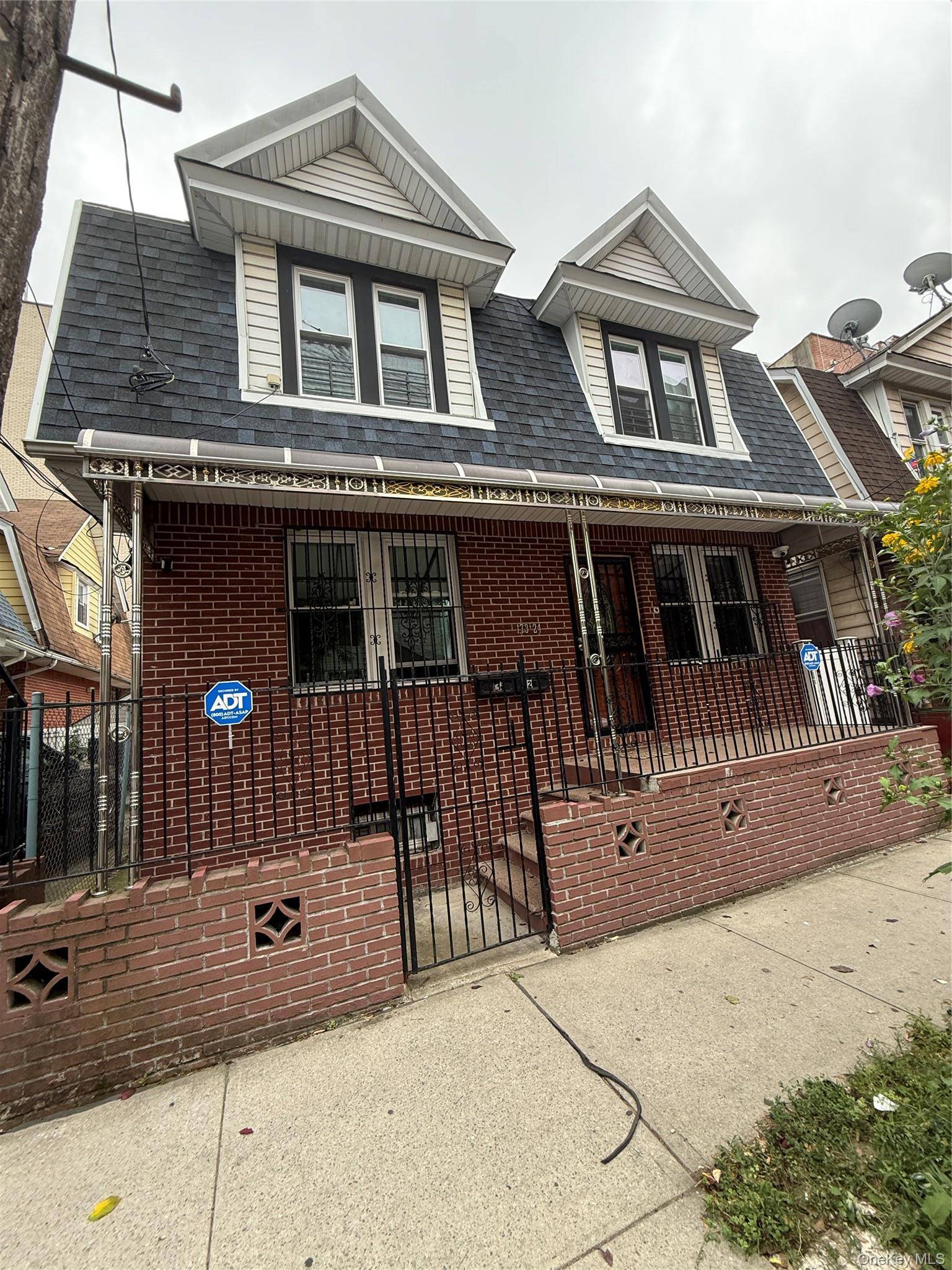 173-24 89th AVE, Jamaica, NY 11432