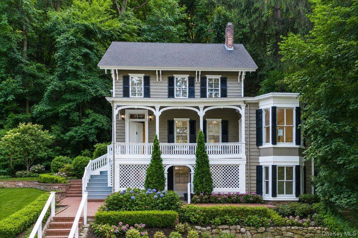 148 Main ST, Roslyn, NY 11576