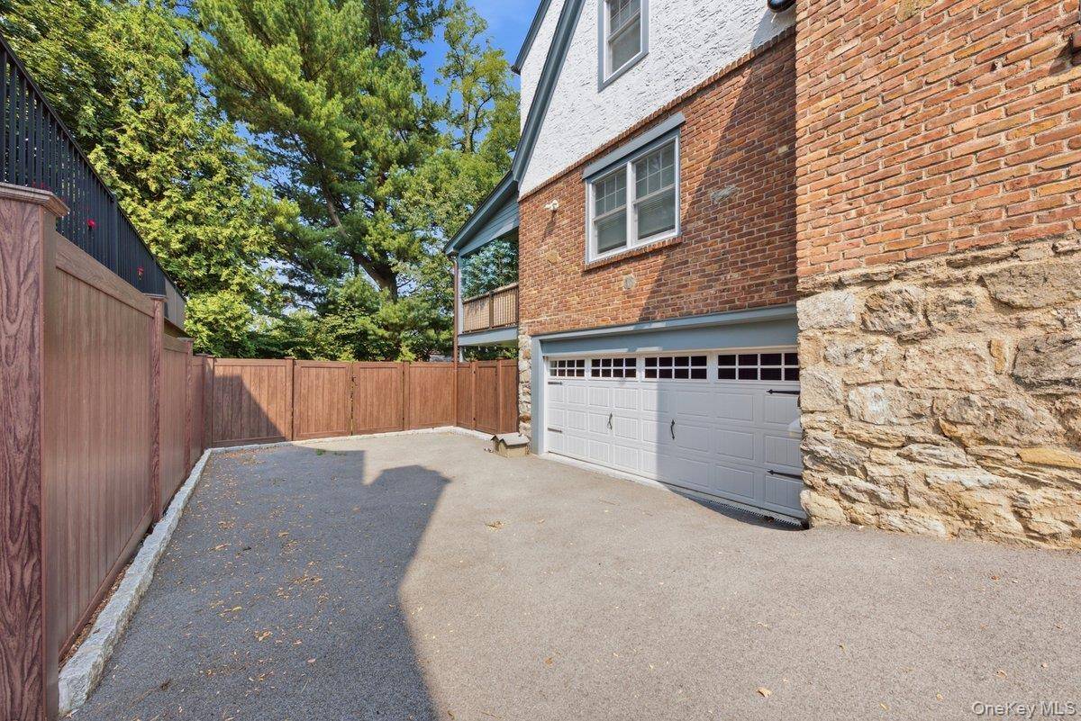 277 Devoe AVE, Yonkers, NY 10705