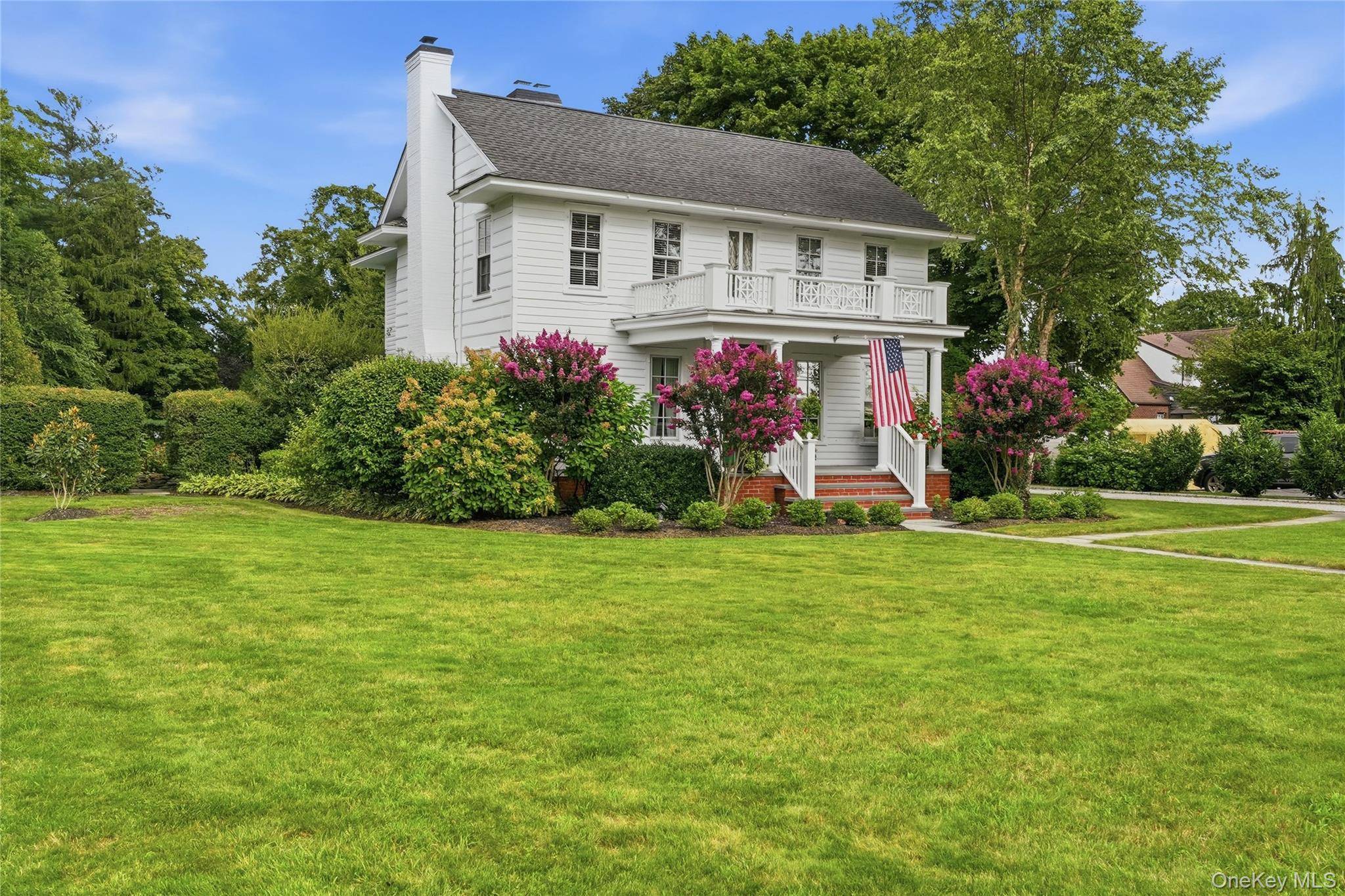 129 Bayview AVE, Amityville, NY 11701