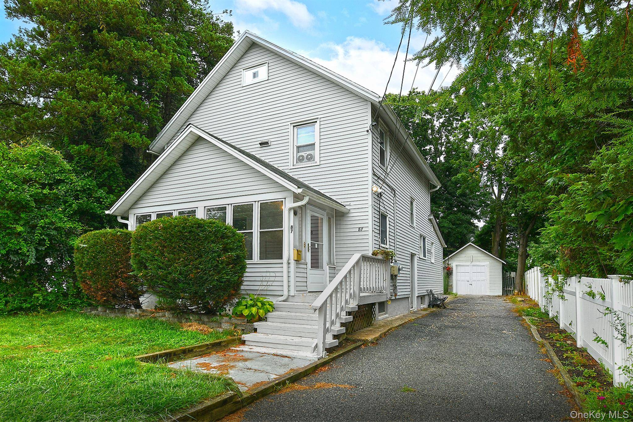 87 Olive ST, Huntington Station, NY 11746