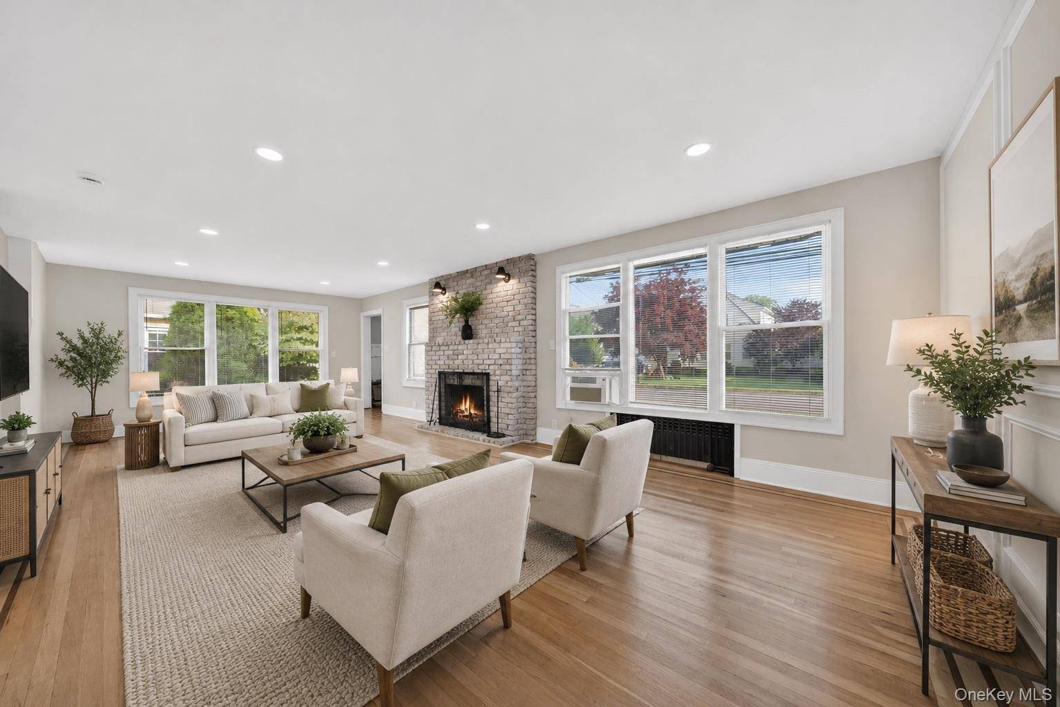 101 Argyle RD, West Hempstead, NY 11552