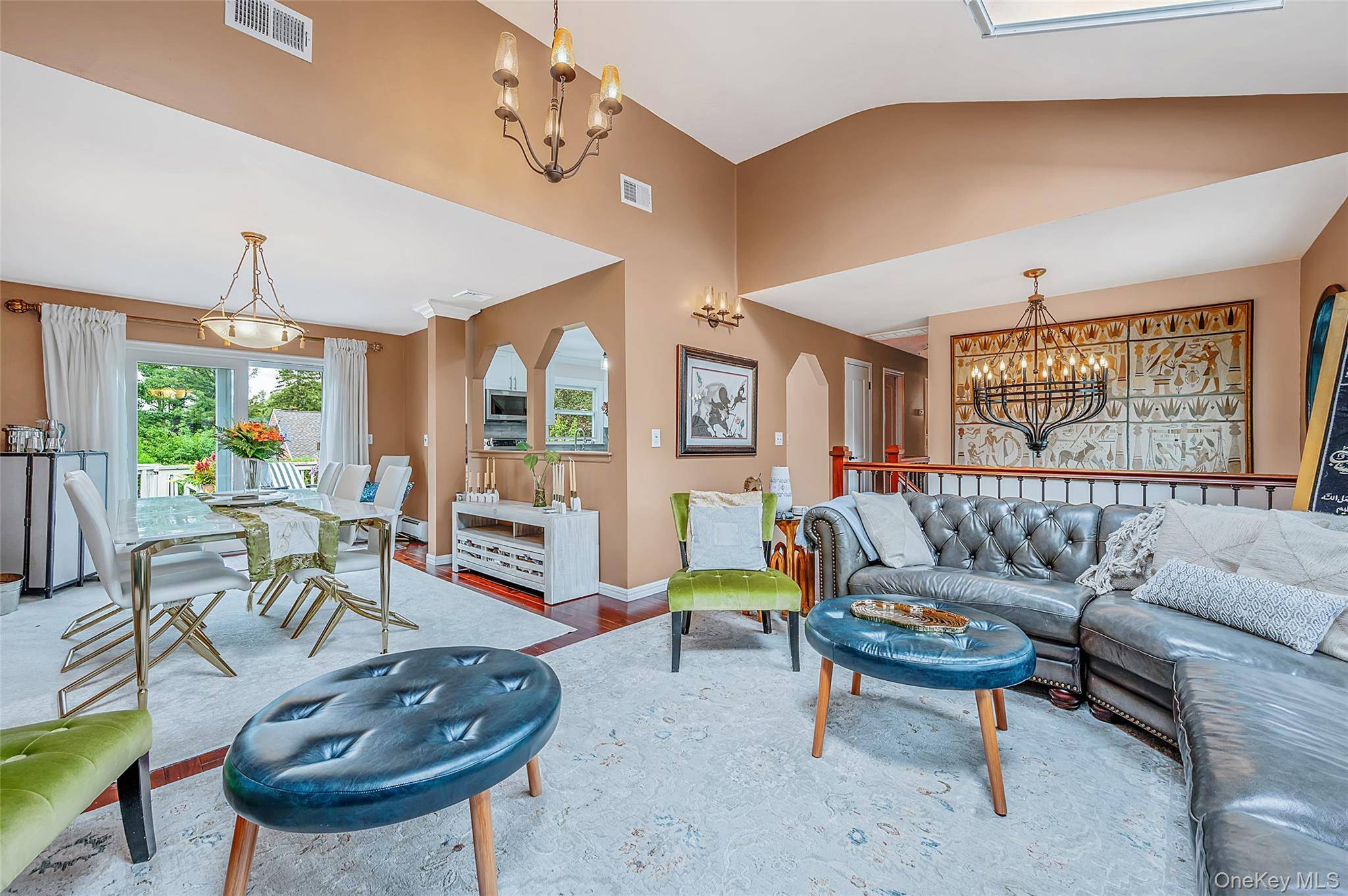 25 Kellogg PL, South Huntington, NY 11746