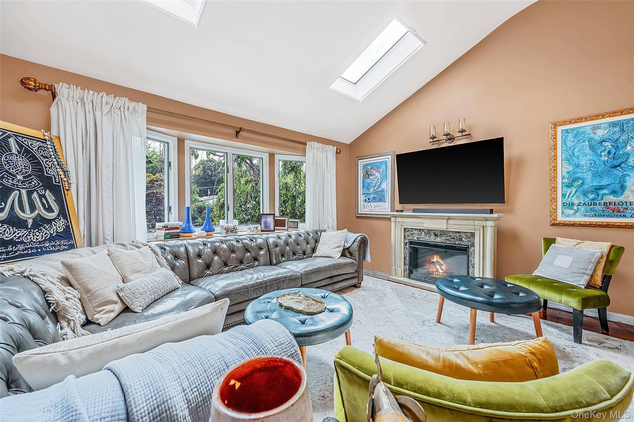 25 Kellogg PL, South Huntington, NY 11746