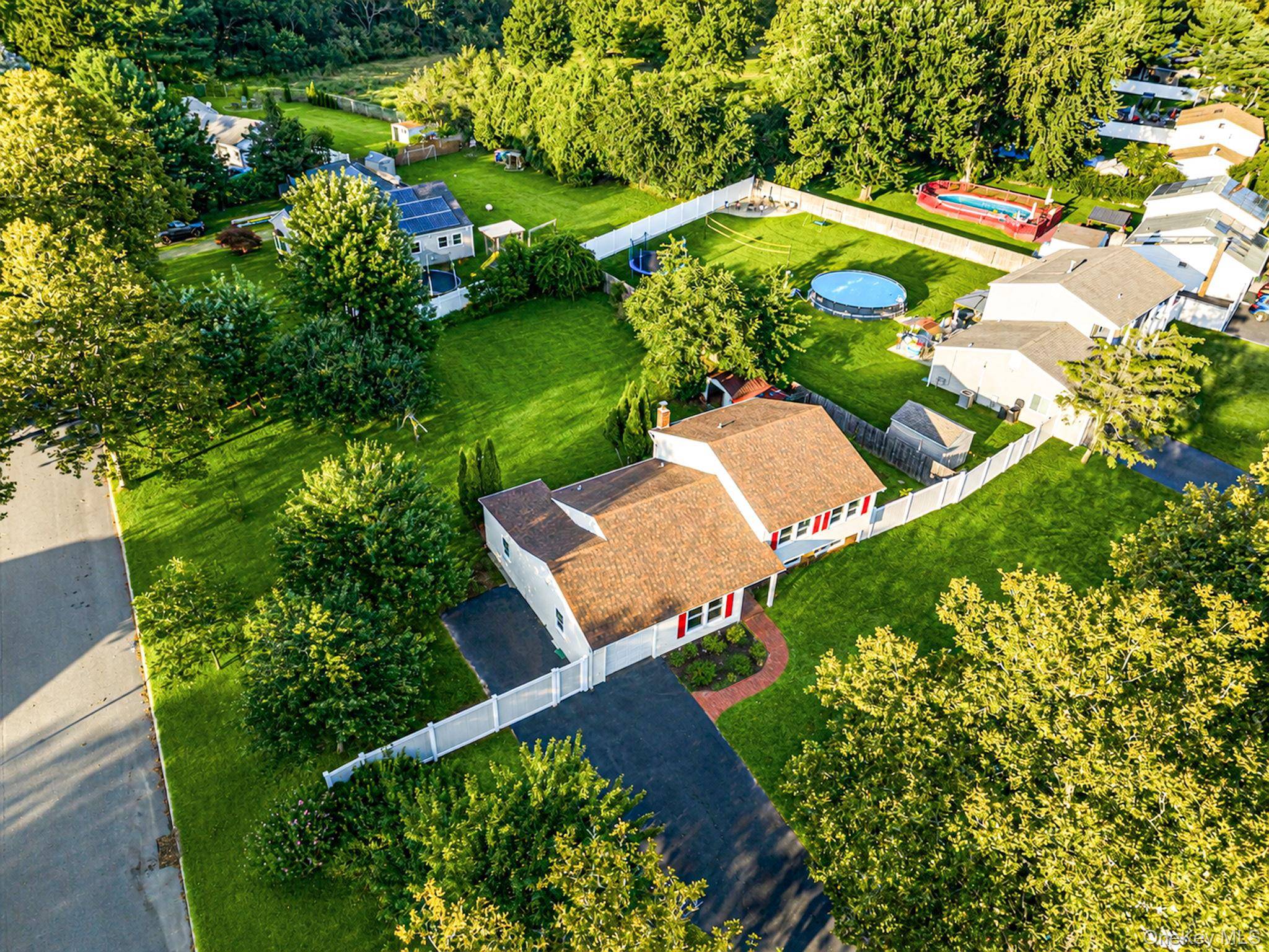 87 Sequoia DR, Coram, NY 11727