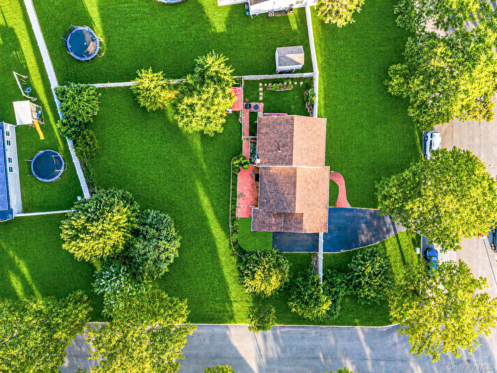 87 Sequoia DR, Coram, NY 11727