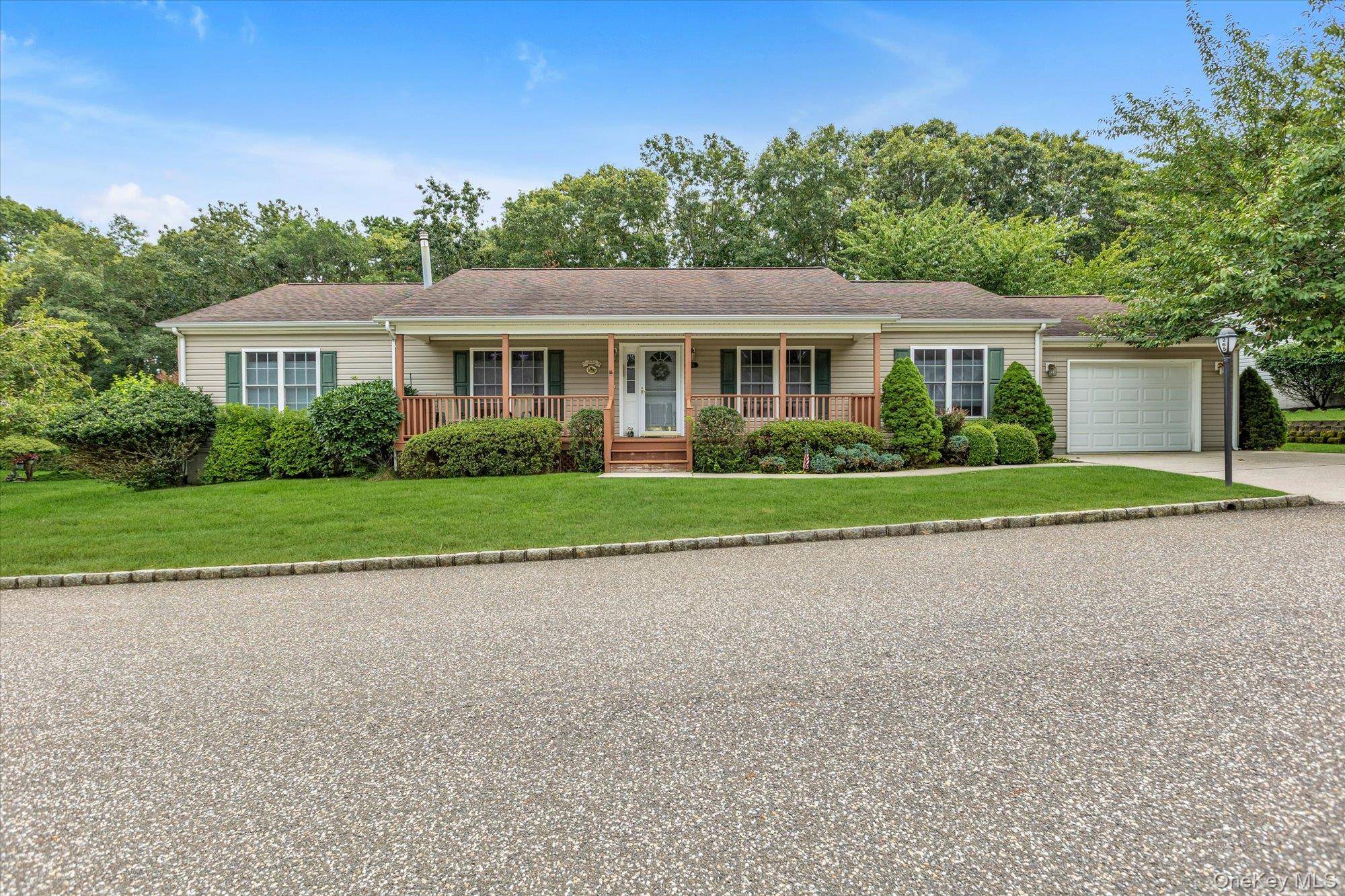 1407 Middle RD #265, Calverton, NY 11933