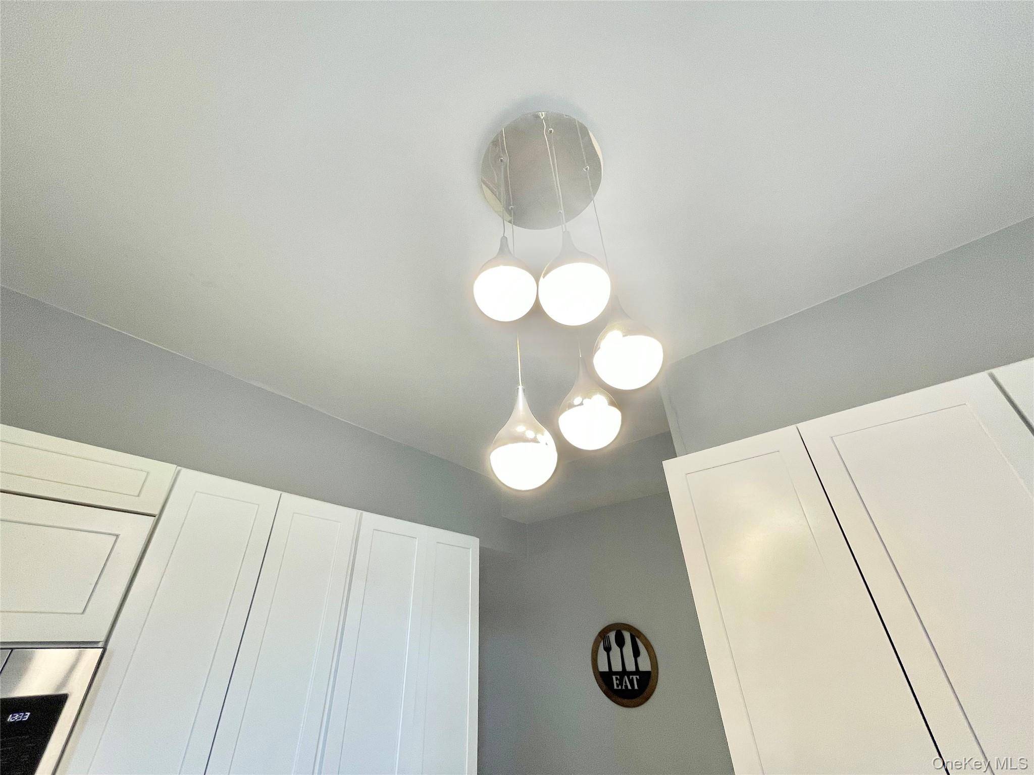 61-20 Grand Central Pkwy #A1503, Forest Hills, NY 11375