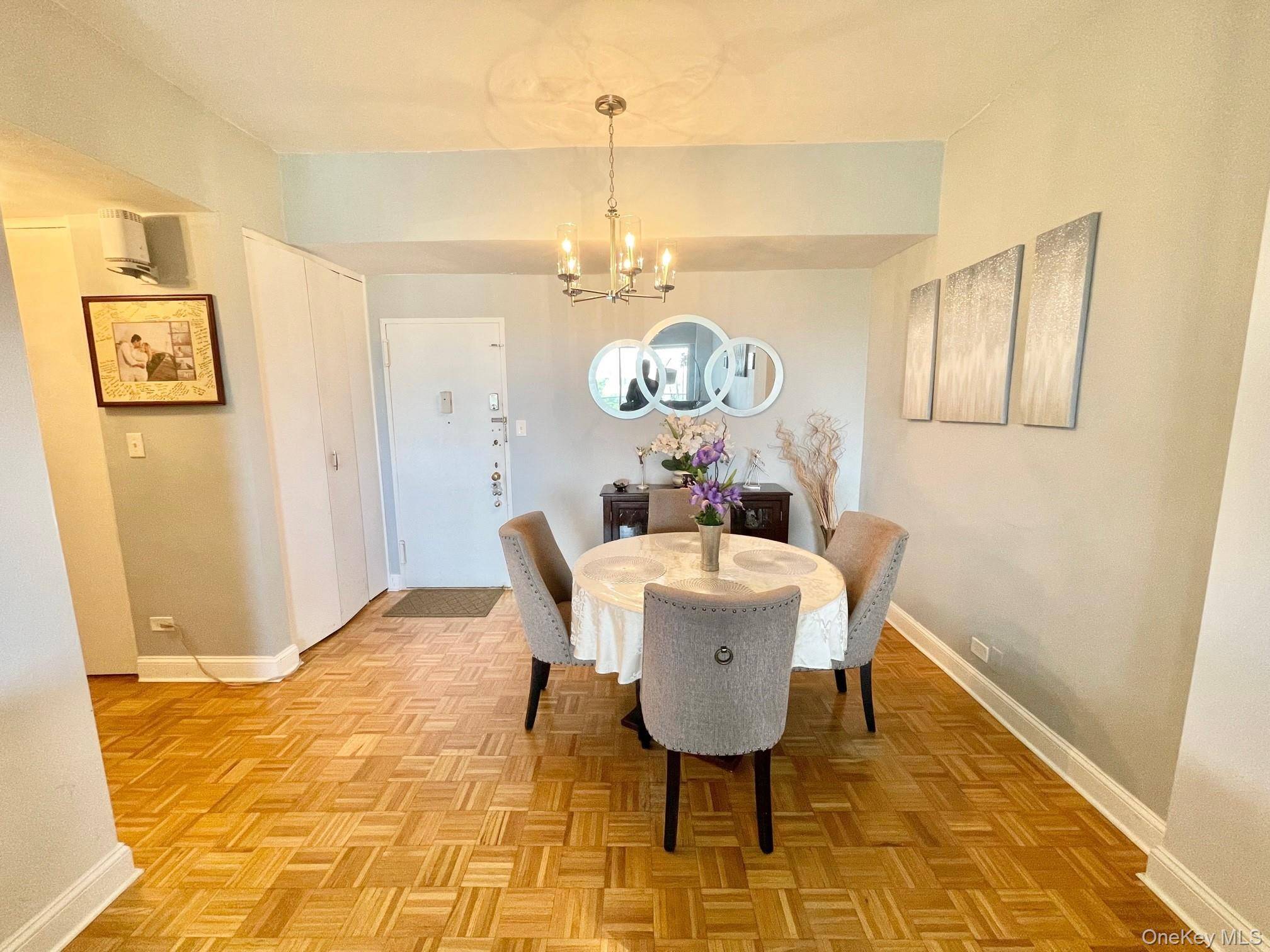 61-20 Grand Central Pkwy #A1503, Forest Hills, NY 11375