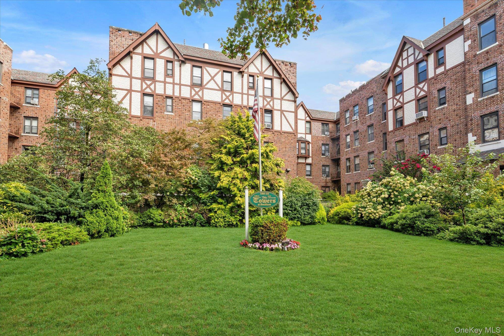 160-15 Powells Cove BLVD #D203, Beechhurst, NY 11357