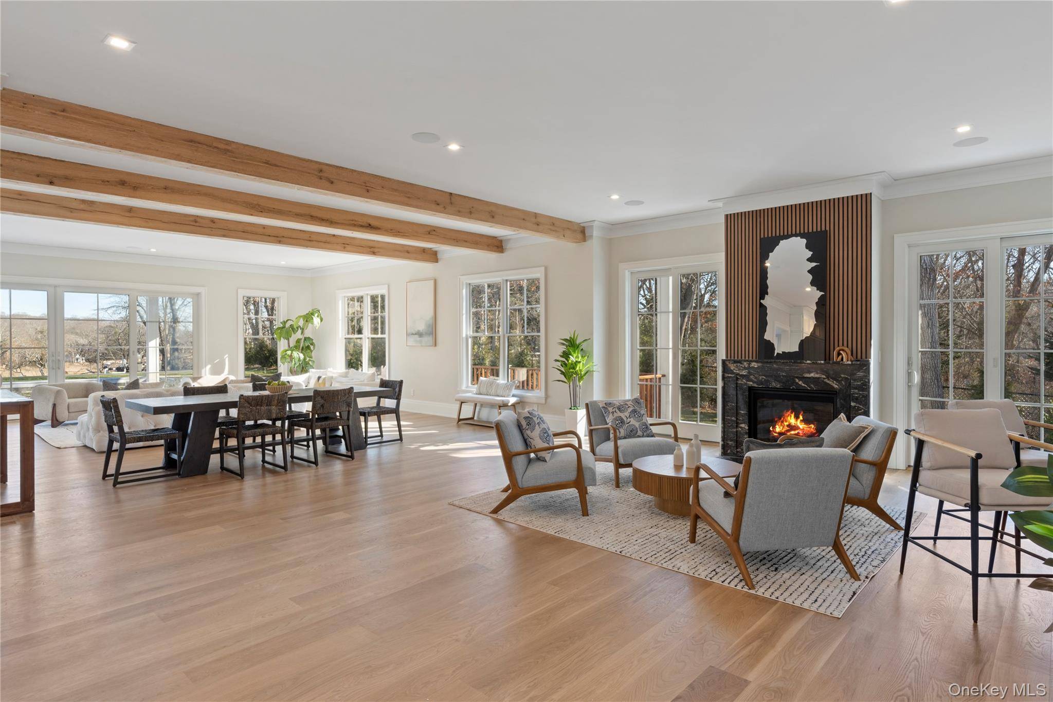 2590 Cox Neck RD, Mattituck, NY 11952