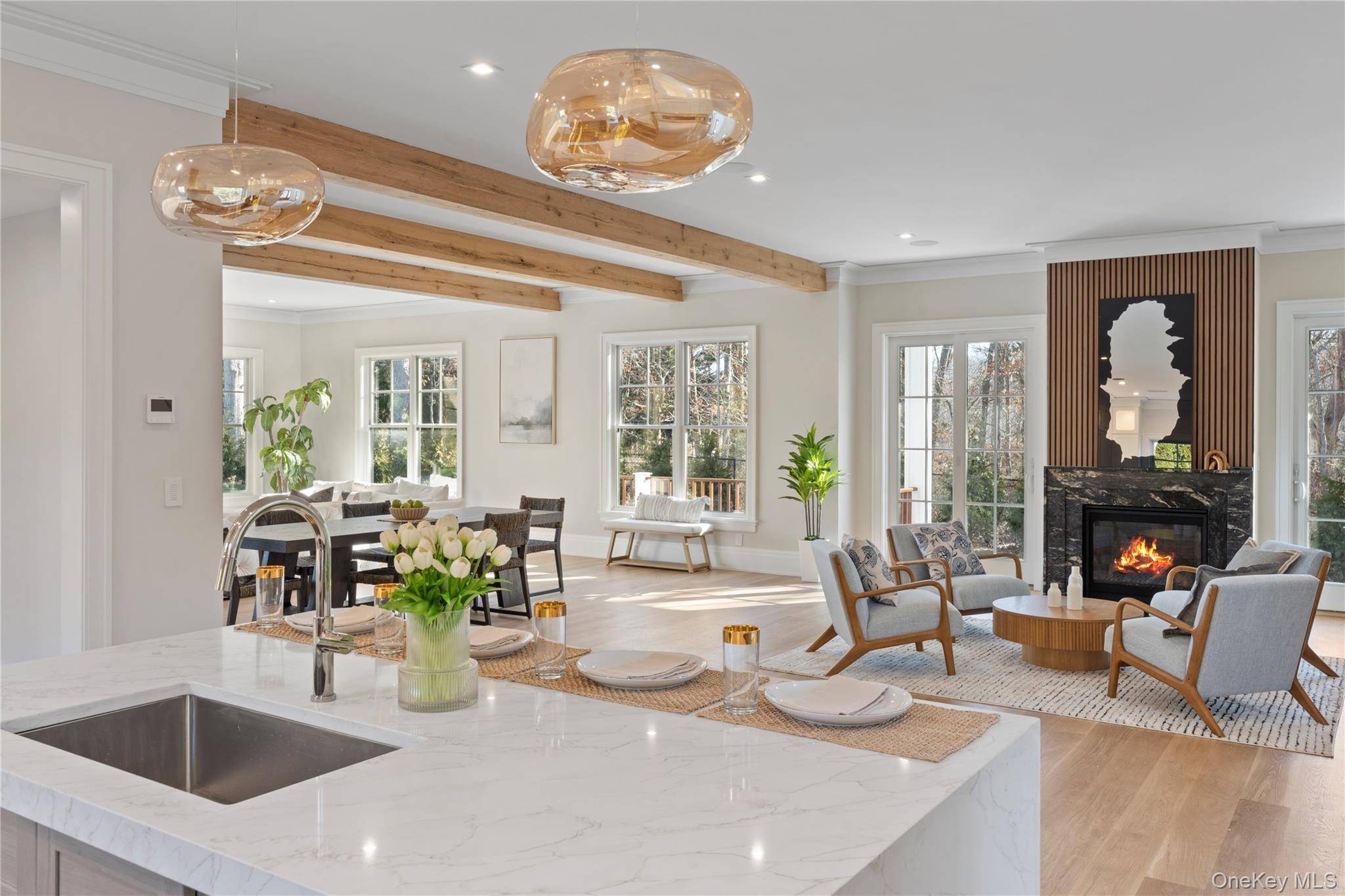 2590 Cox Neck RD, Mattituck, NY 11952
