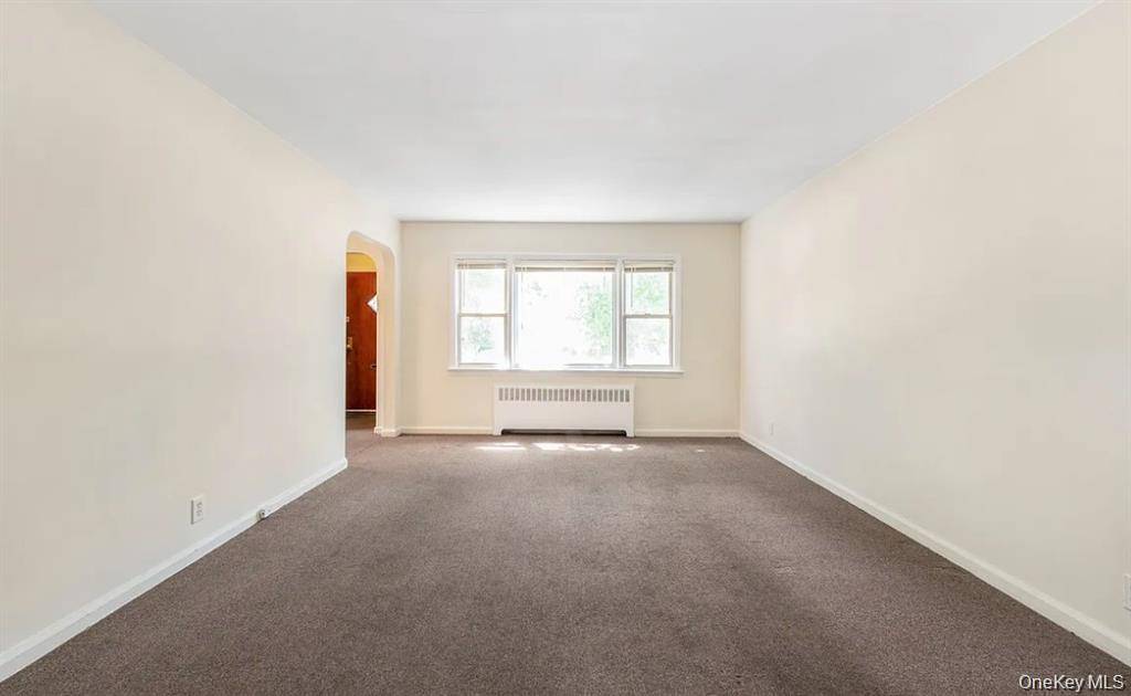 80-15A 168th ST, Flushing, NY 11432