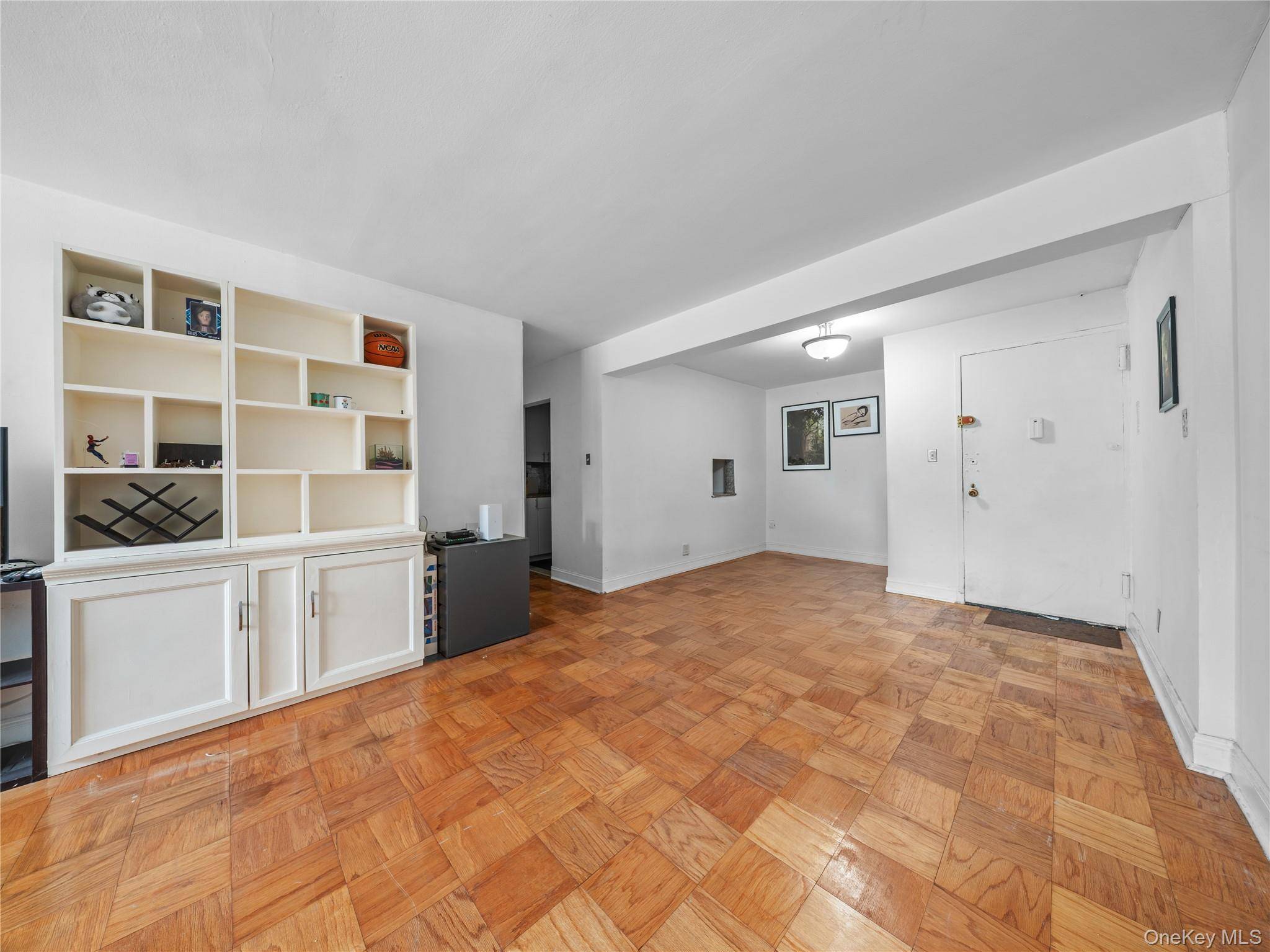 35-20 Leverich ST #209, Jackson Heights, NY 11372