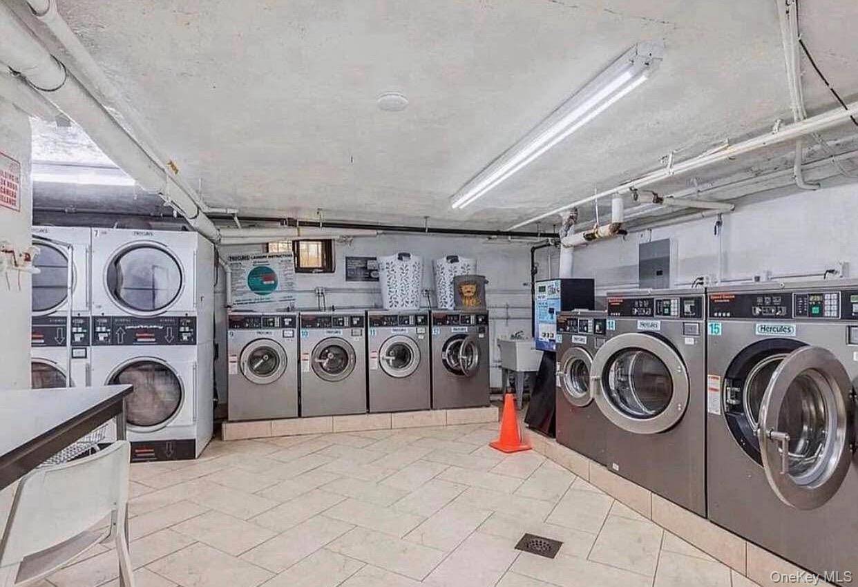 37-21 80th ST #2A, Jackson Heights, NY 11372