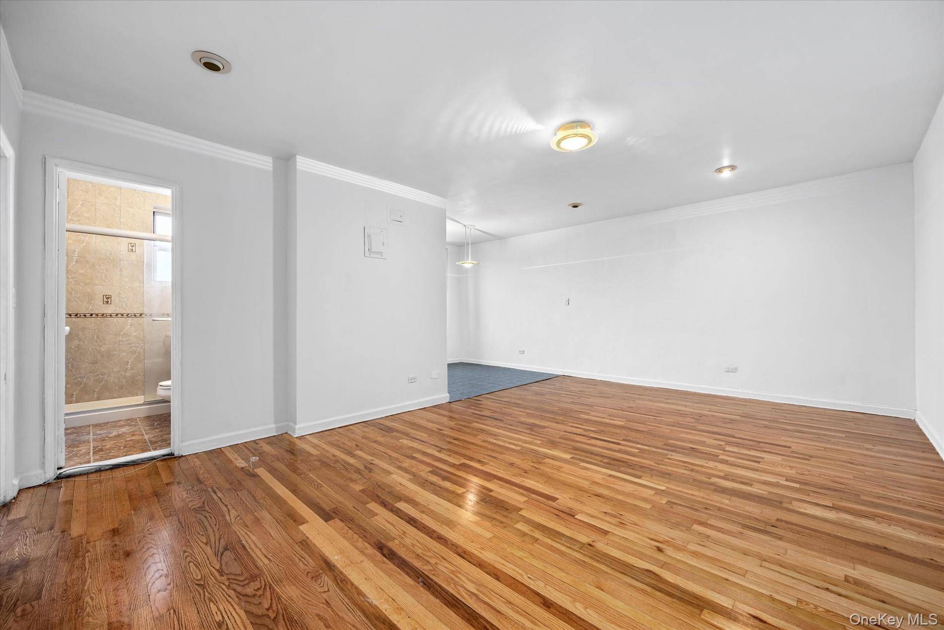 67-30 Clyde ST #6G, Forest Hills, NY 11375