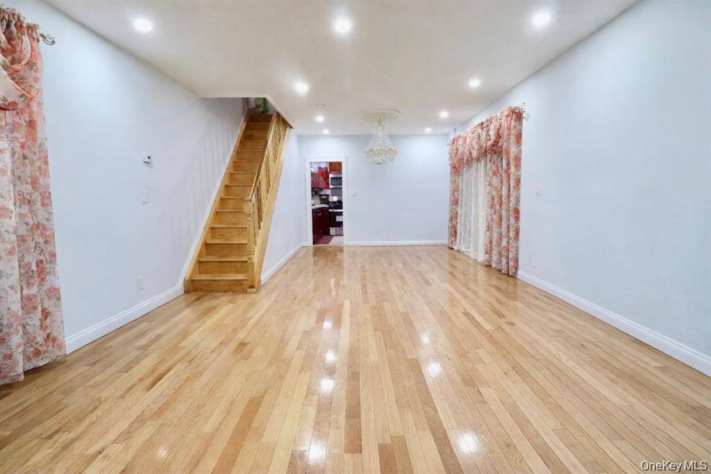 12215 115th AVE, South Ozone Park, NY 11420
