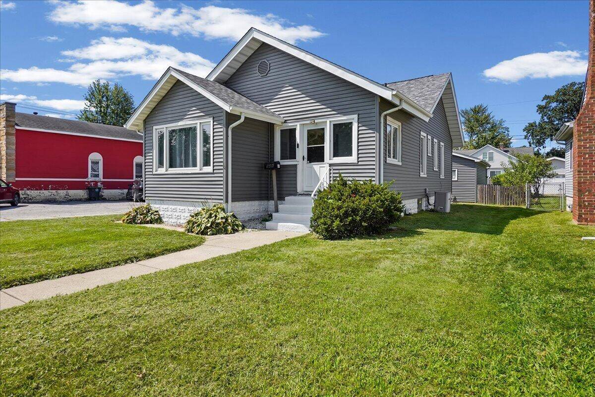 946 State Street, Hobart, IN 46342