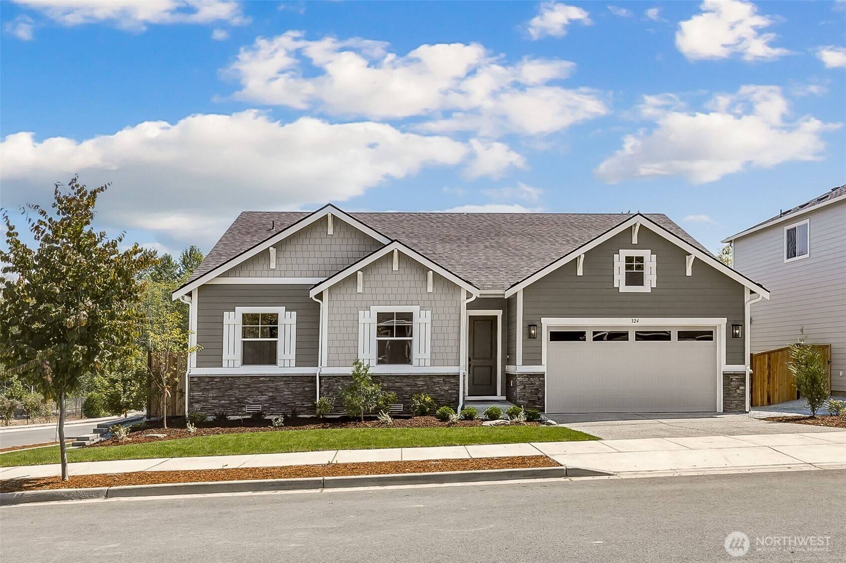 324 N 55th ST #32, Mount Vernon, WA 98273