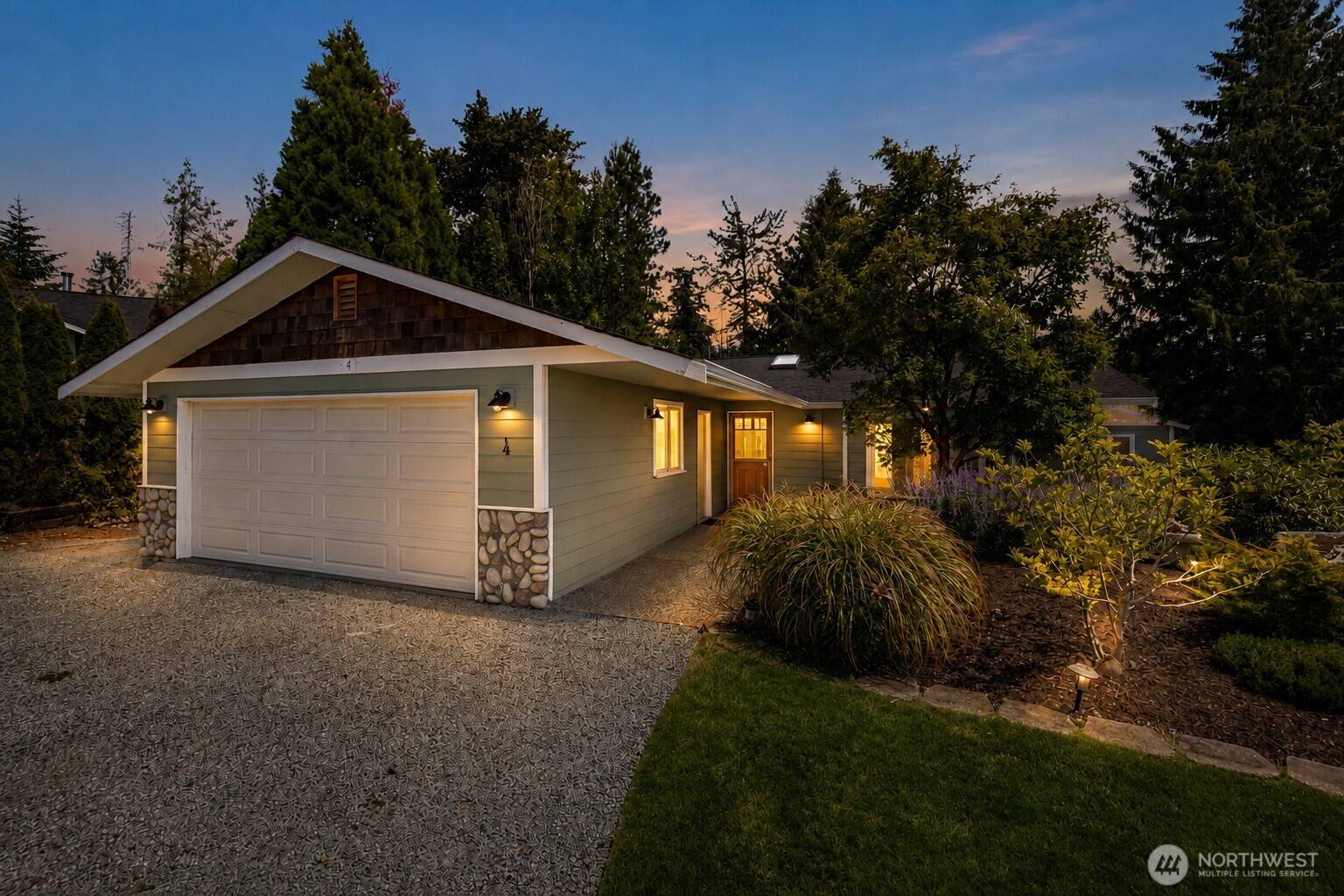 4 Quinault WAY, La Conner, WA 98257