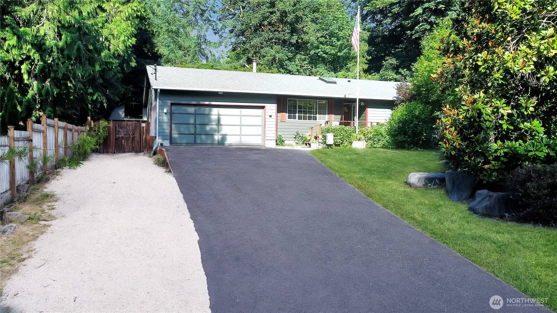 2109 Mark ST NE, Olympia, WA 98516