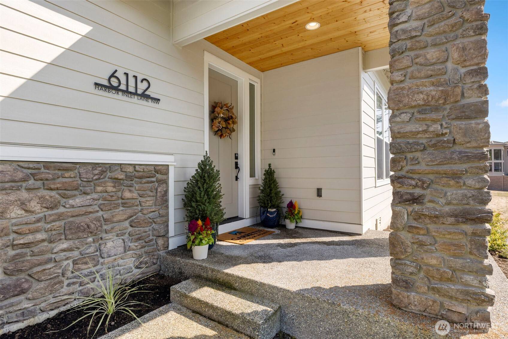6112 Harbor Inlet LN NW, Bremerton, WA 98311