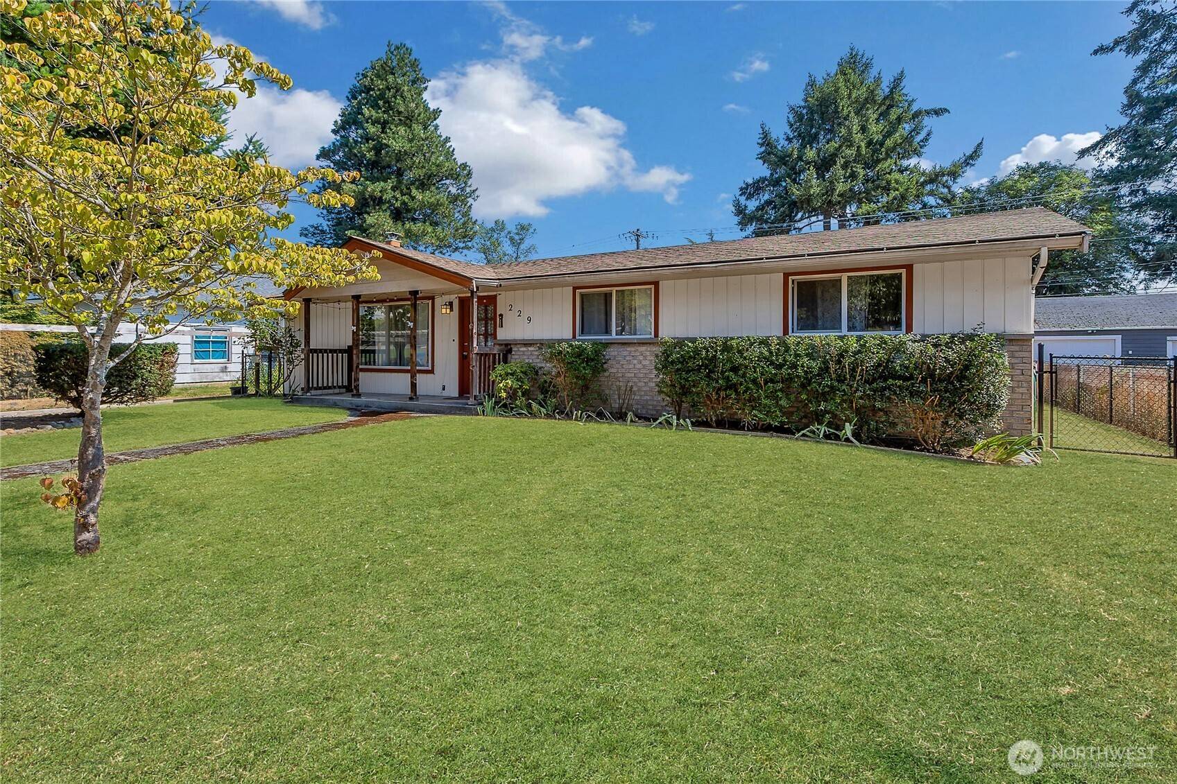 229 Mashell AVE N, Eatonville, WA 98328
