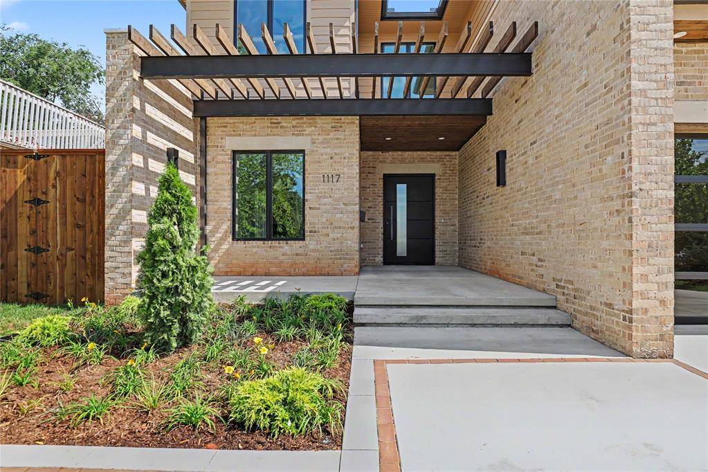 1117 Tedford Way, Nichols Hills, OK 73116