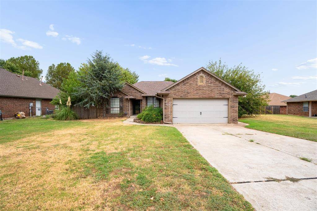 298 Harvest Hills RD, Harrah, OK 73045