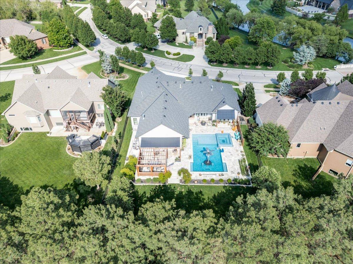 4015 N Fiddlers Cove, Maize, KS 67101