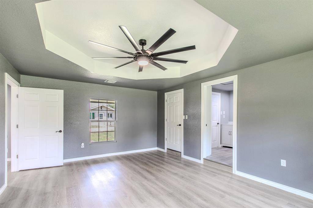 768 ELMWOOD Drive, Woodway, TX 76712