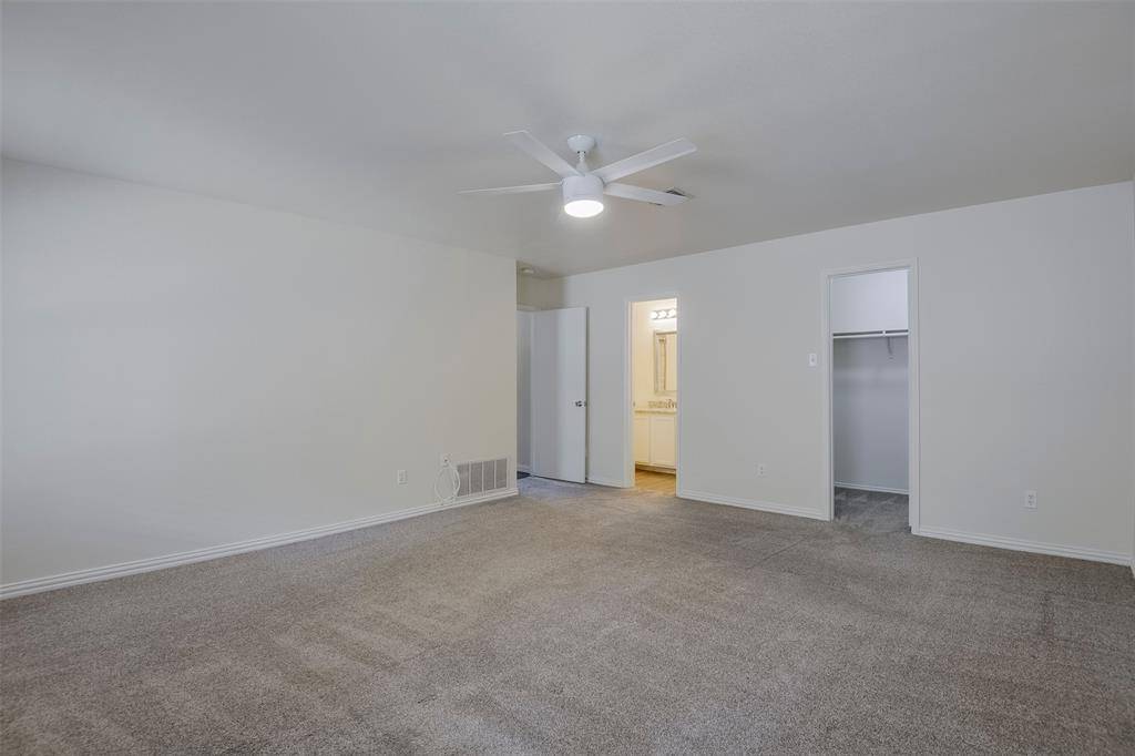 909 Anvil Creek Drive, Arlington, TX 76001