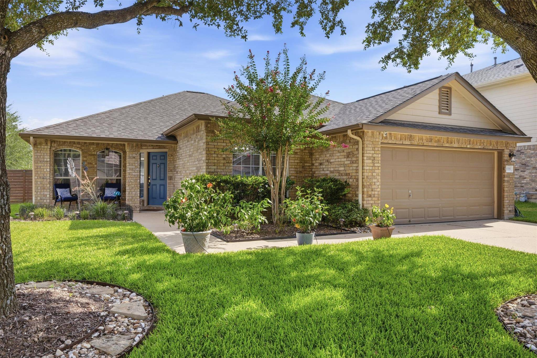 1215 Utopia LN, Hutto, TX 78634