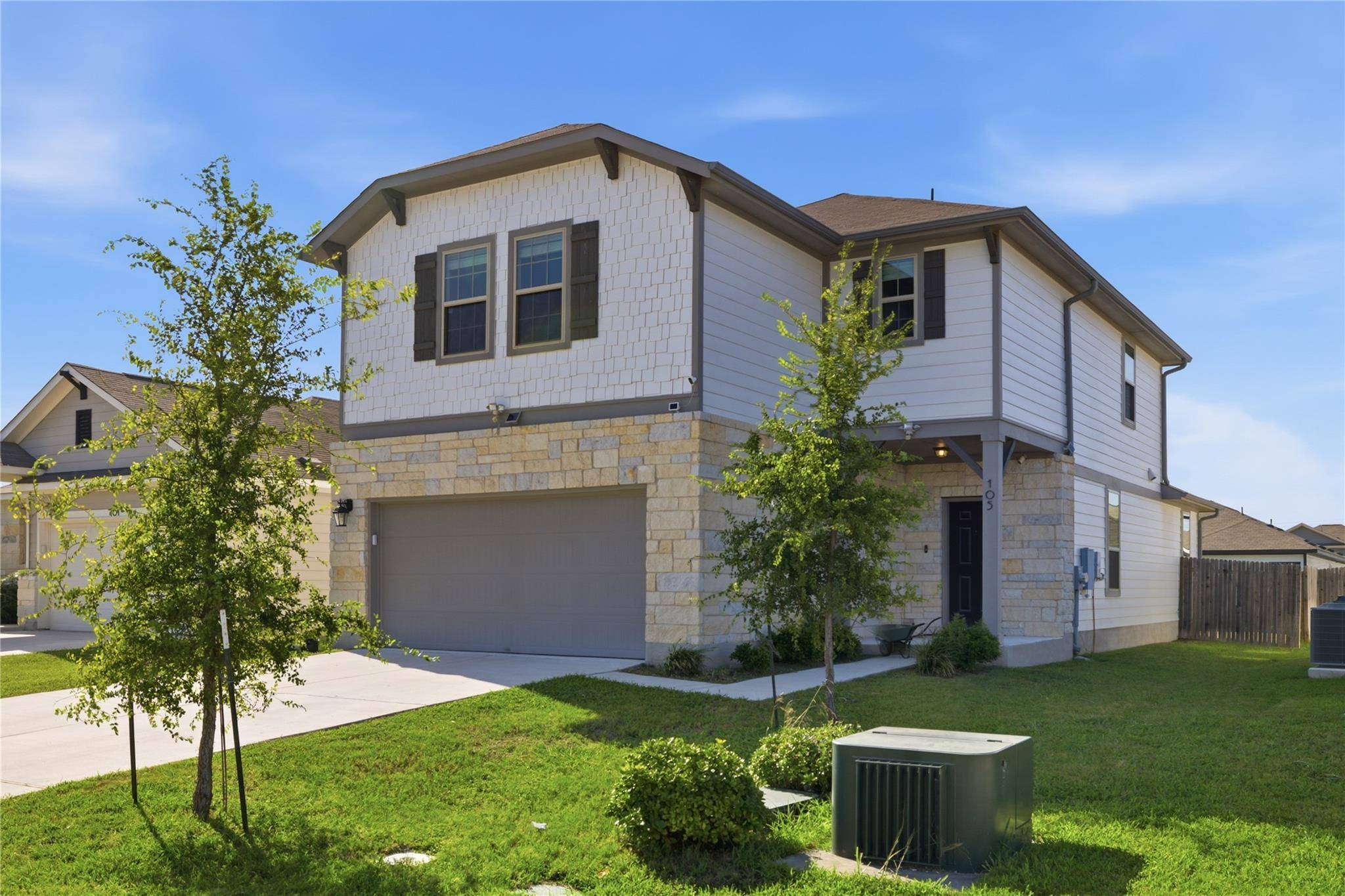 105 Quiet Man DR, Jarrell, TX 76537