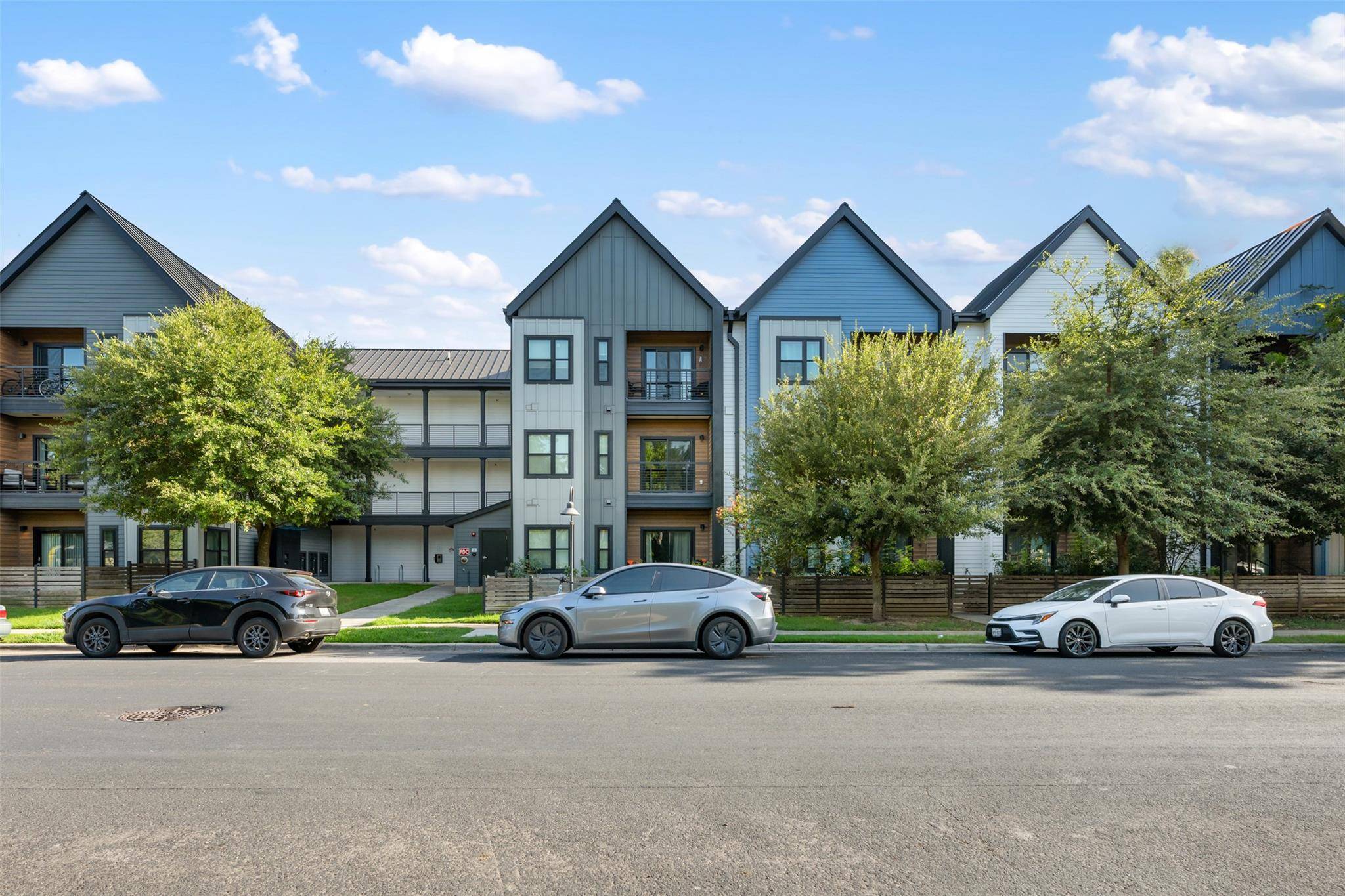 3101 W Govalle Ave #111, Austin, TX 78702
