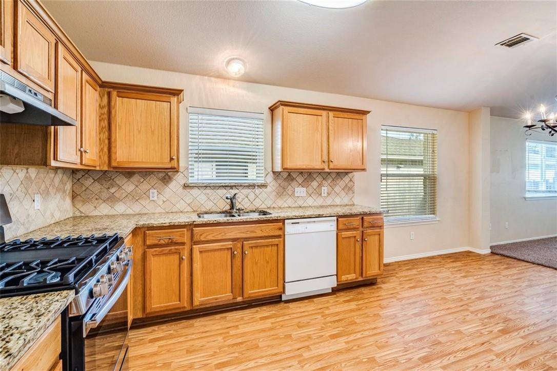 1307 Dillon Lake BND, Leander, TX 78641