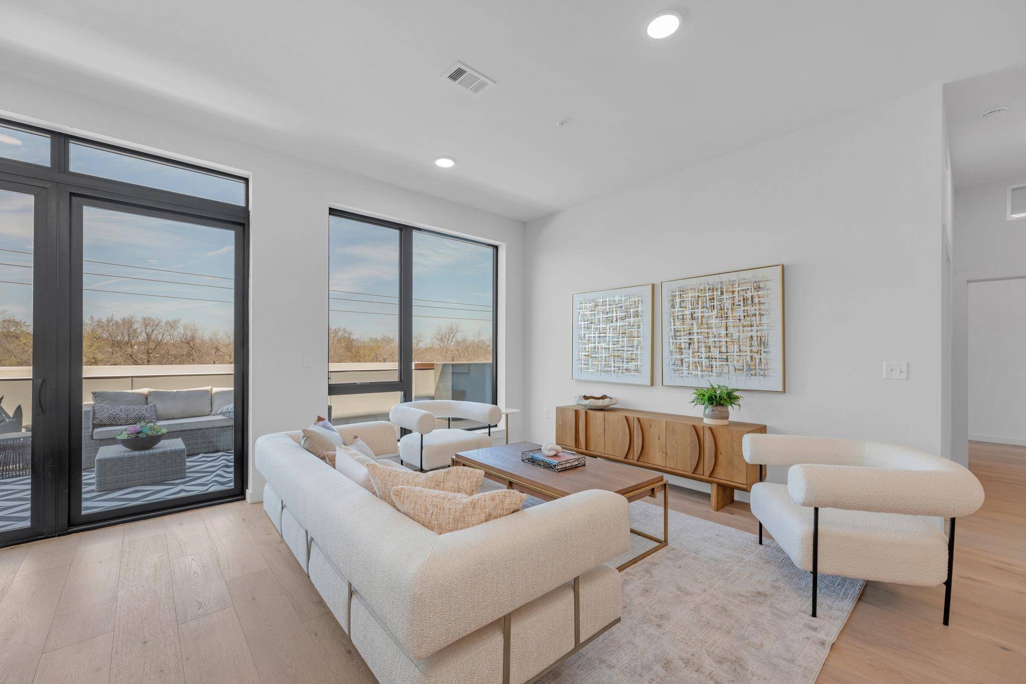 2209 S 1st ST #403, Austin, TX 78704