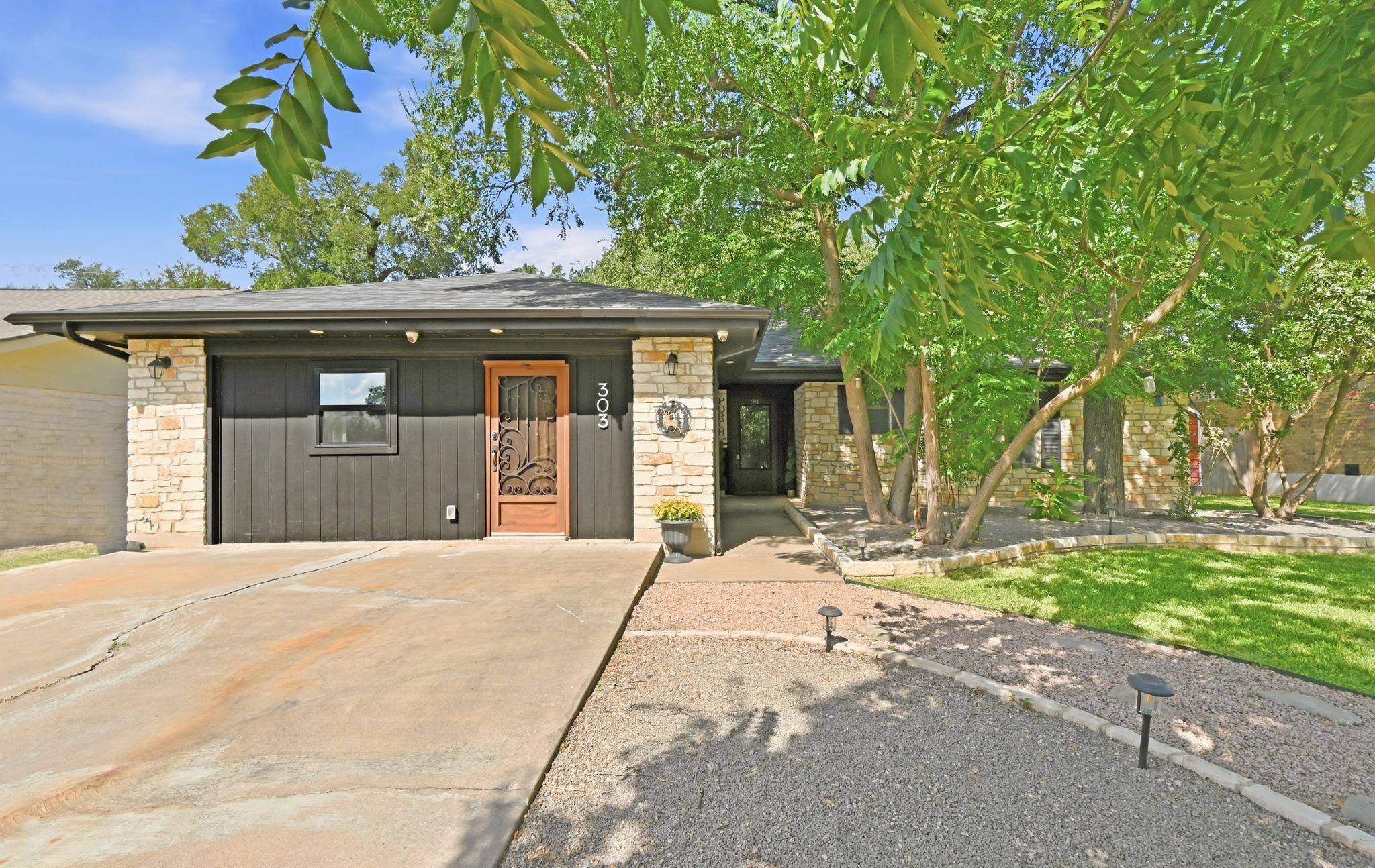 303 Pin Oak DR, Georgetown, TX 78628