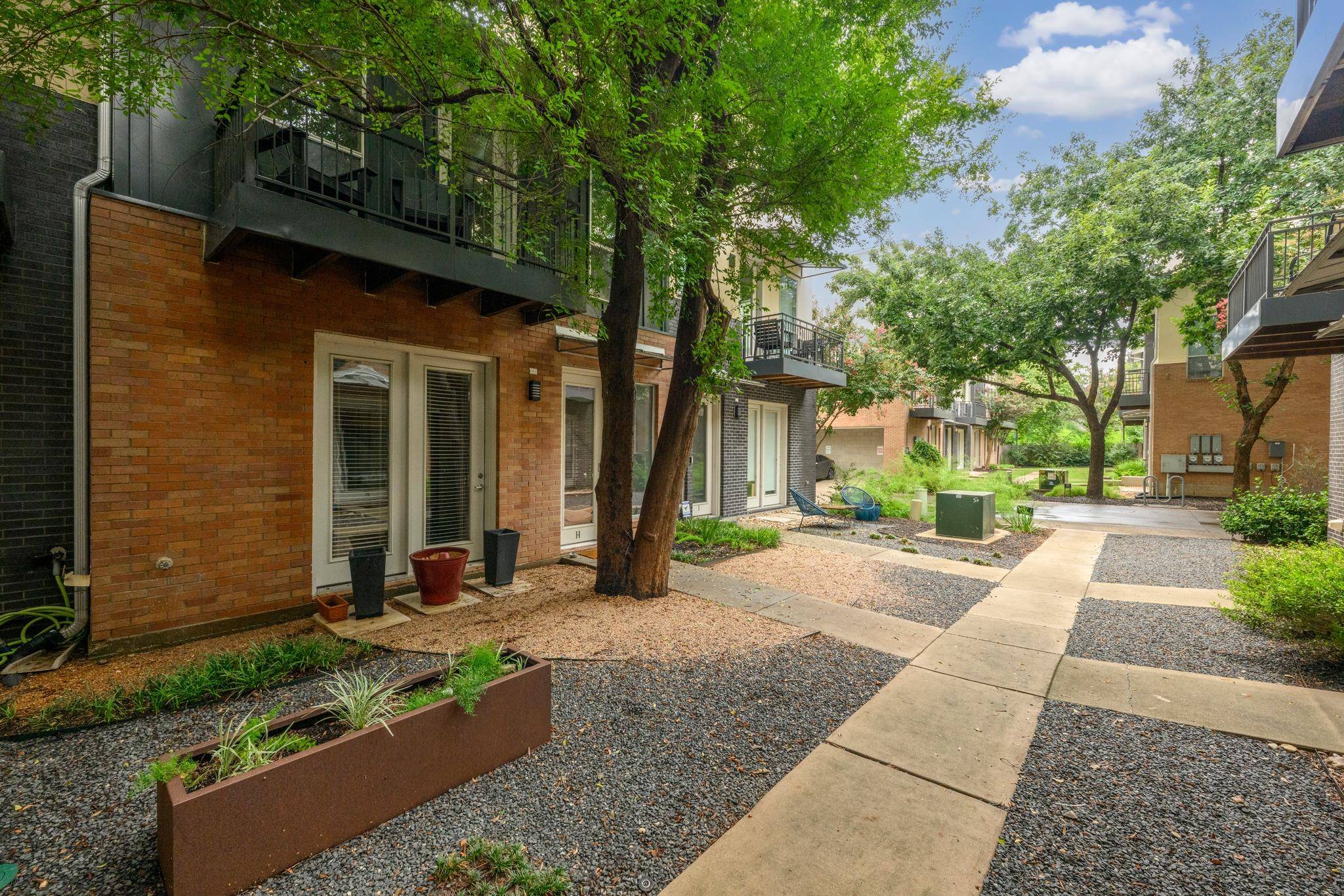 1205 Kinney Ave #H, Austin, TX 78704