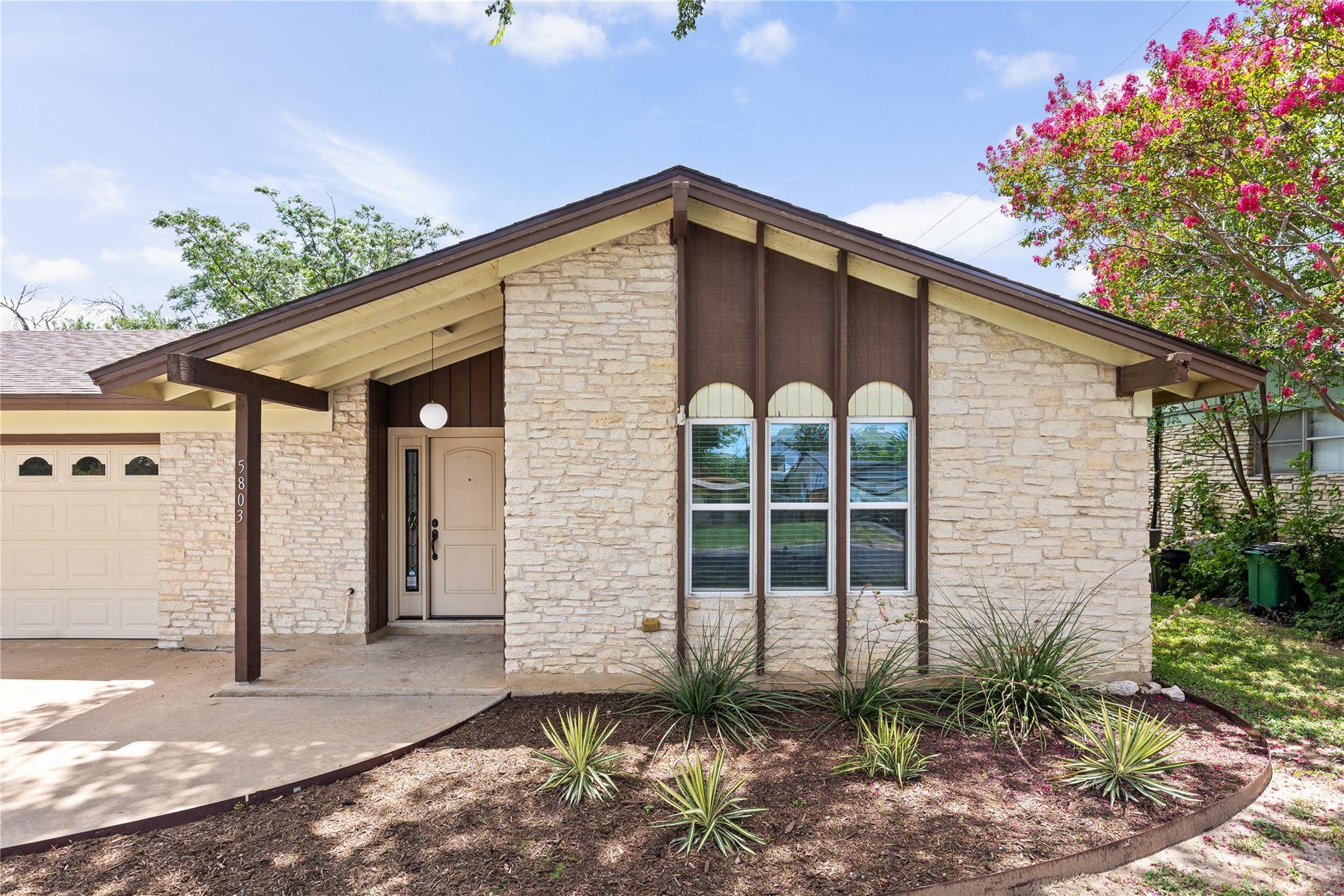 5803 Eureka DR, Austin, TX 78745